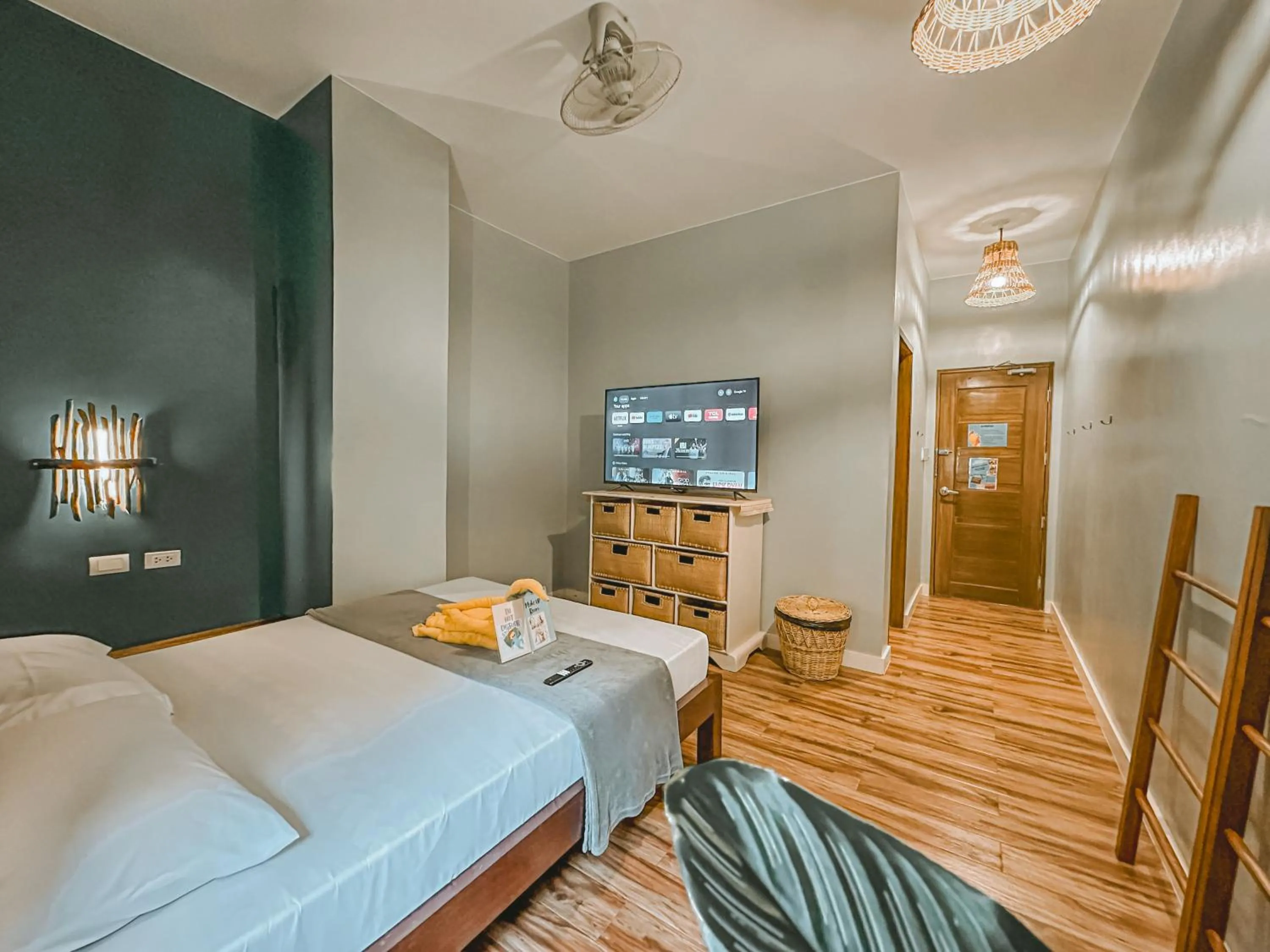 Photo of the whole room, Bed in Outpost Hostel - Coron