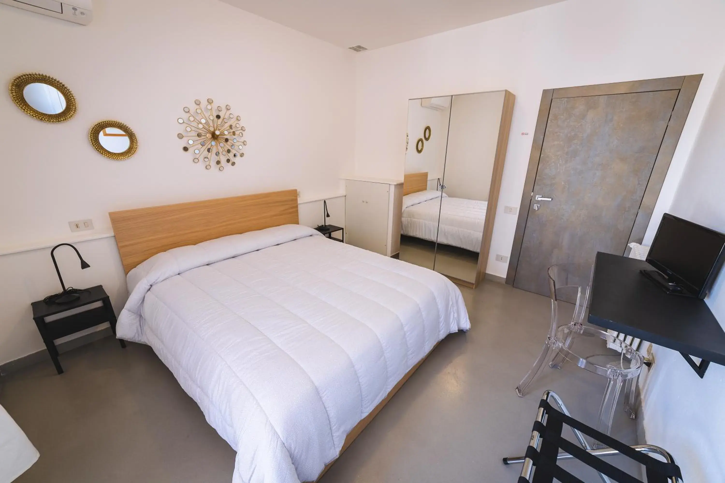 LOCANDA Roma sleep & food LOCANDA Roma sleep & food