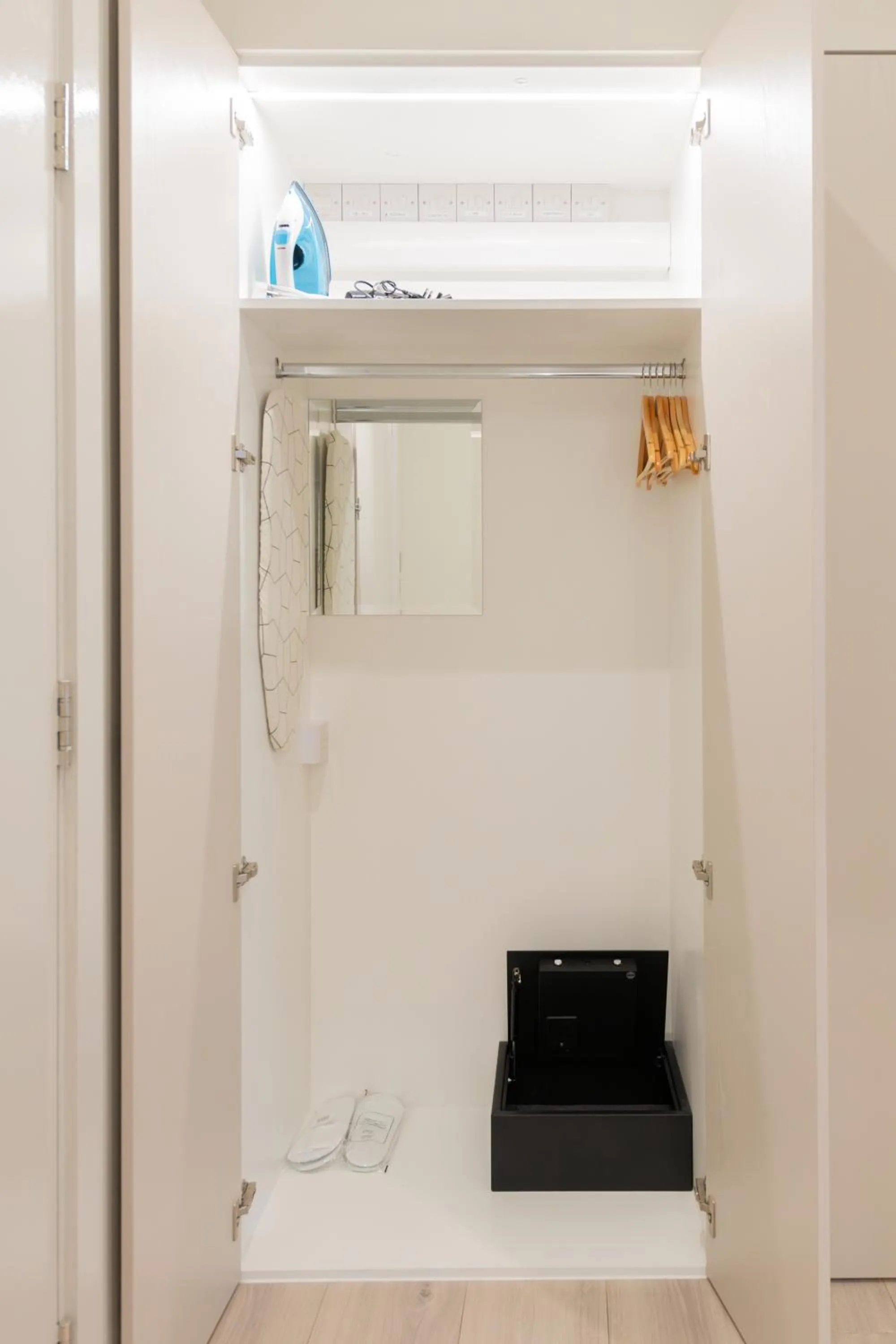 safe in NOX Belsize Park