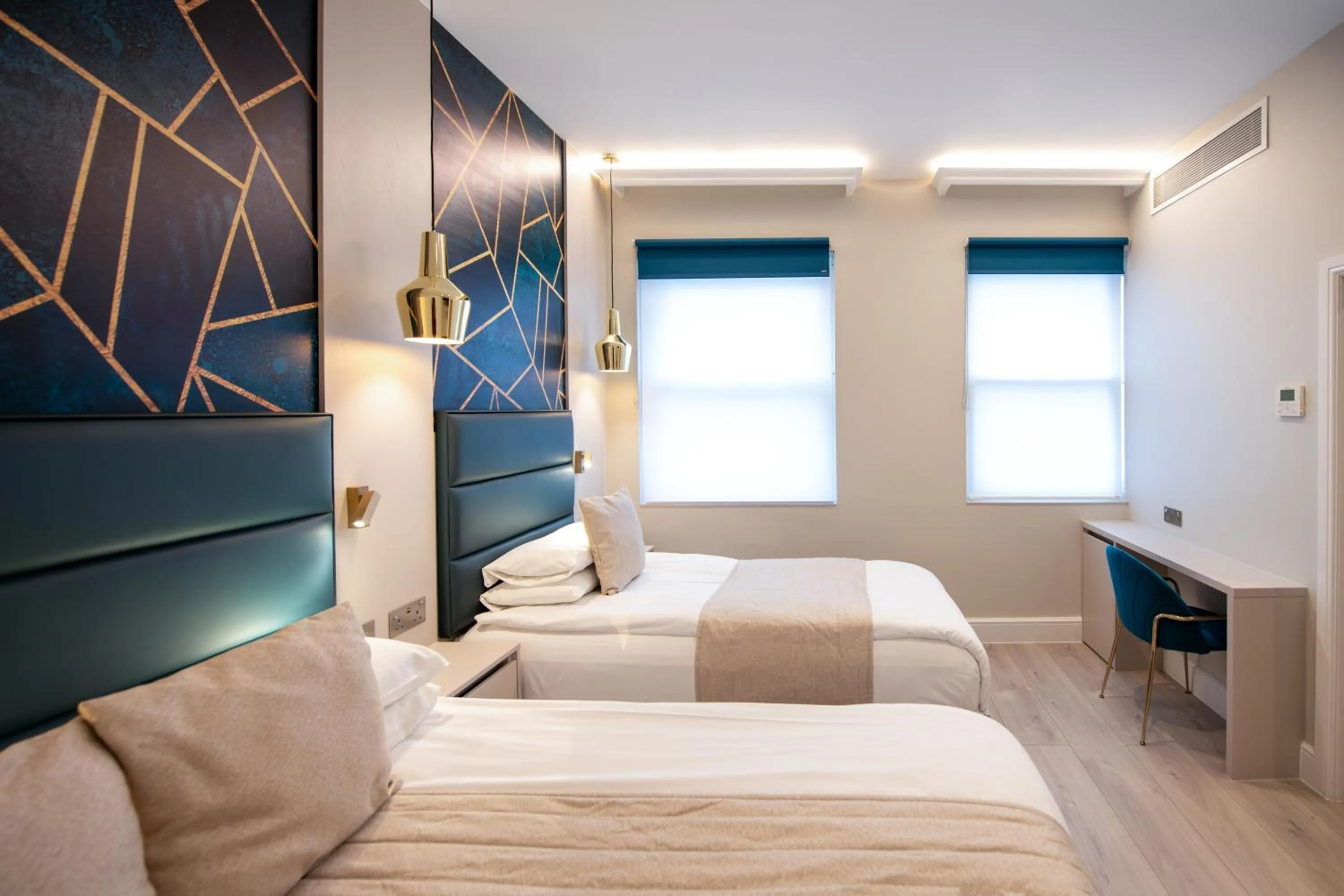 Bedroom, Bed in NOX Belsize Park