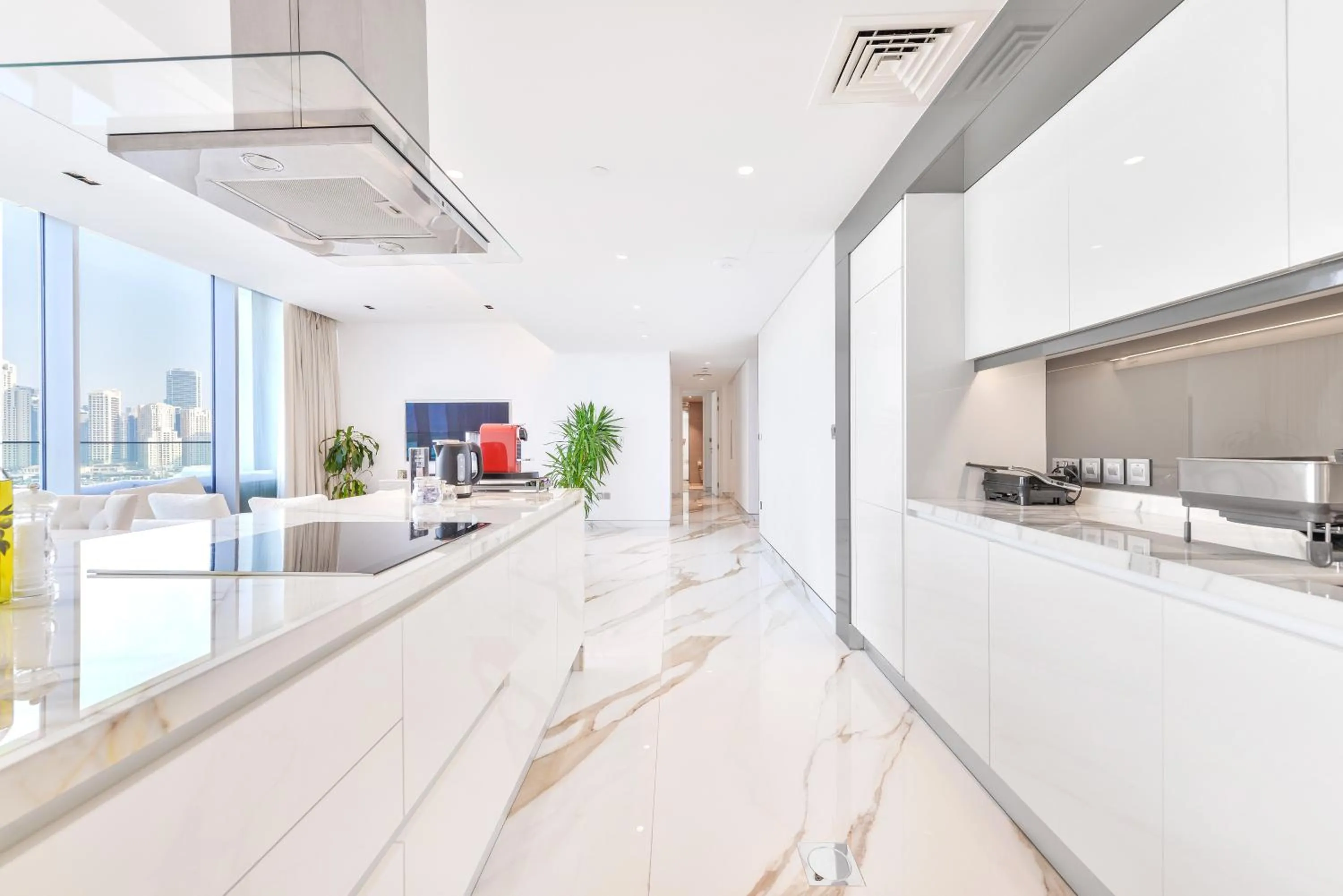 Kitchen or kitchenette in Lavish & Equipped oceanfront 2 BR facing Ain Dubai