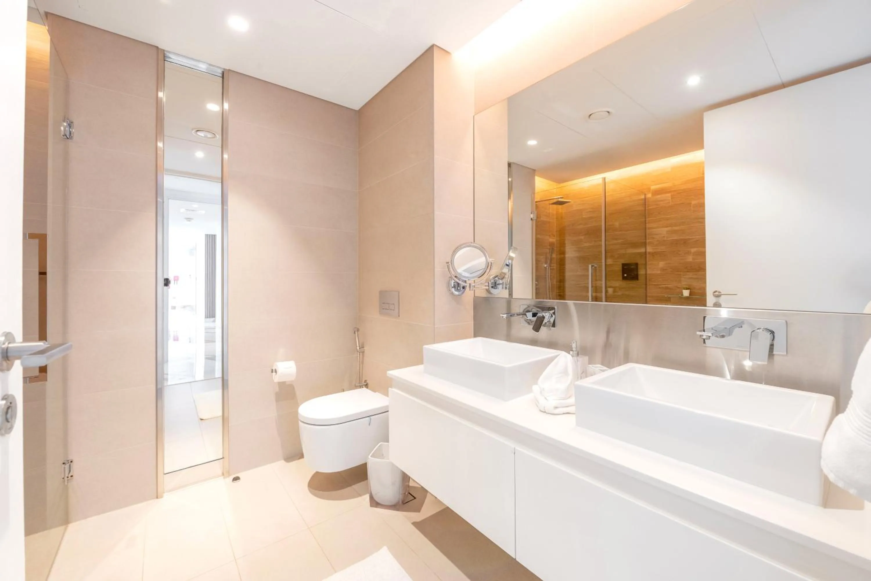 Shower in Lavish & Equipped oceanfront 2 BR facing Ain Dubai