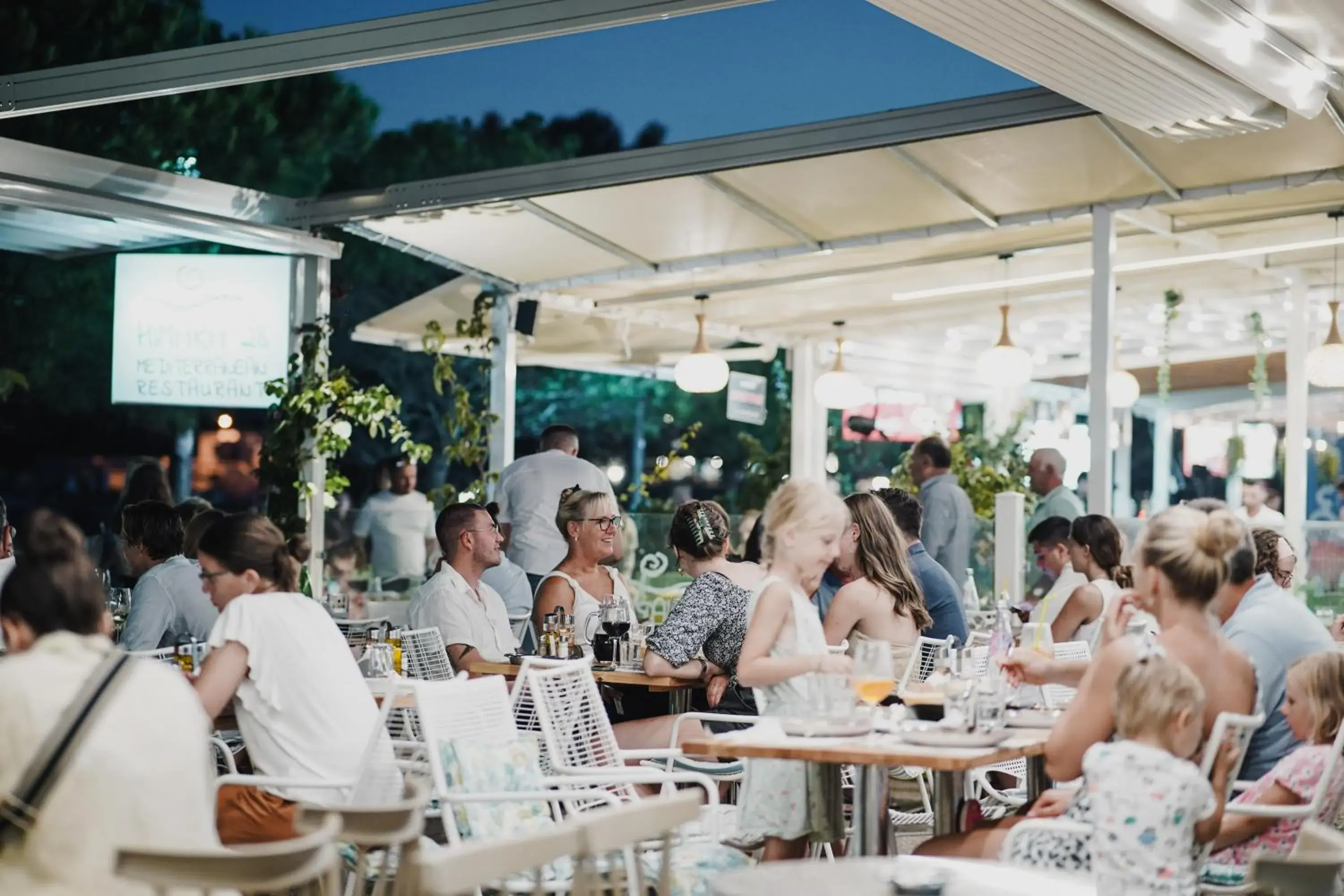 Restaurant/places to eat in Himara 28 Hotel Restaurant/places to eat in Himara 28 Hotel