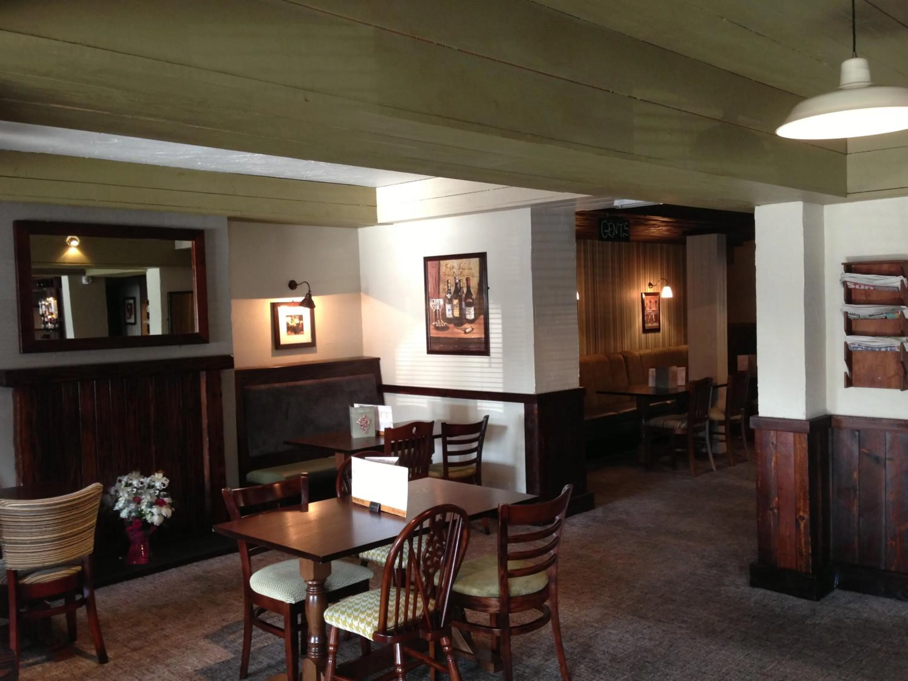 Restaurant/places to eat in Beverley Inn & Hotel