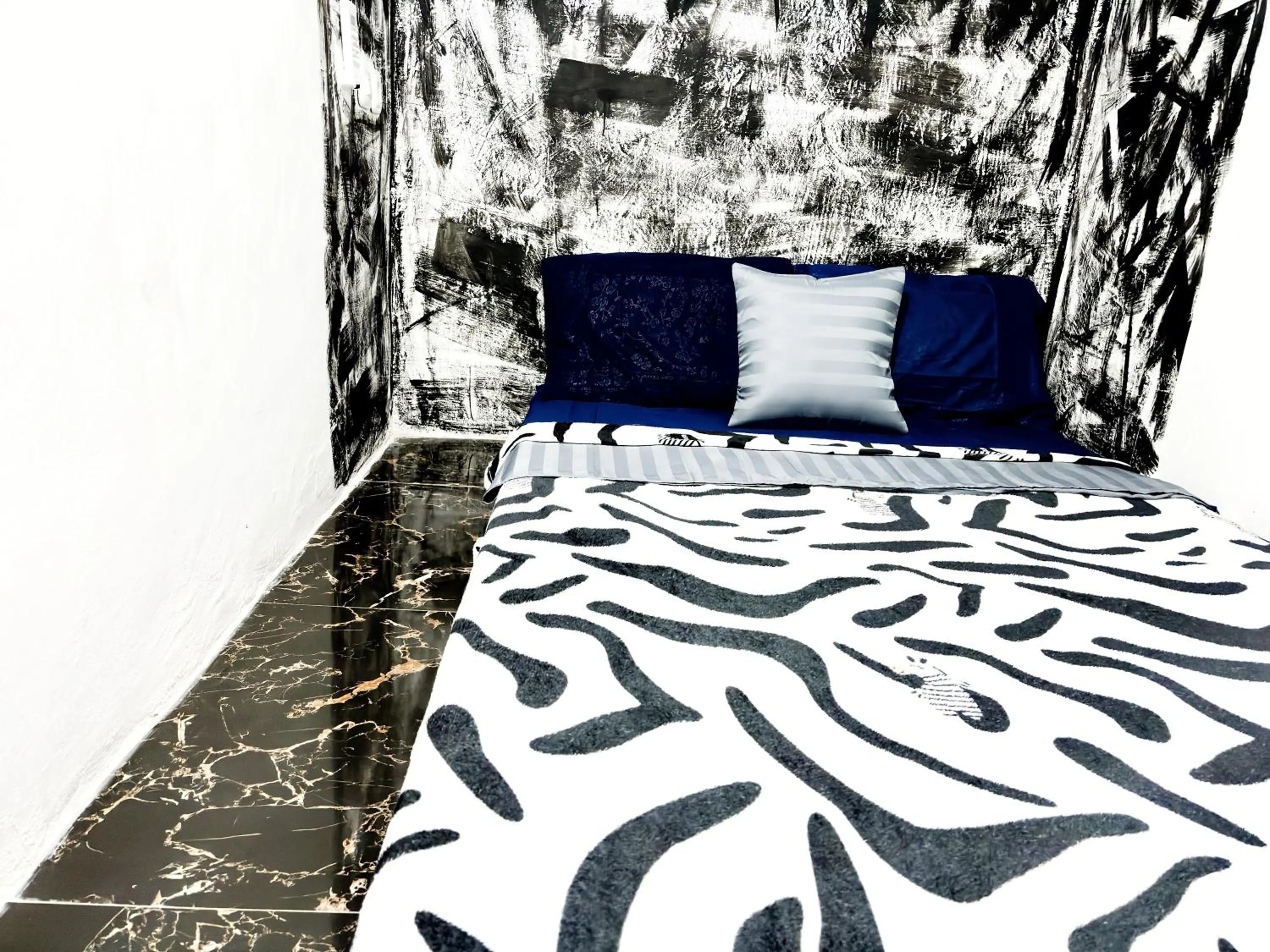 Bed in Kost Harian Semarang Murah