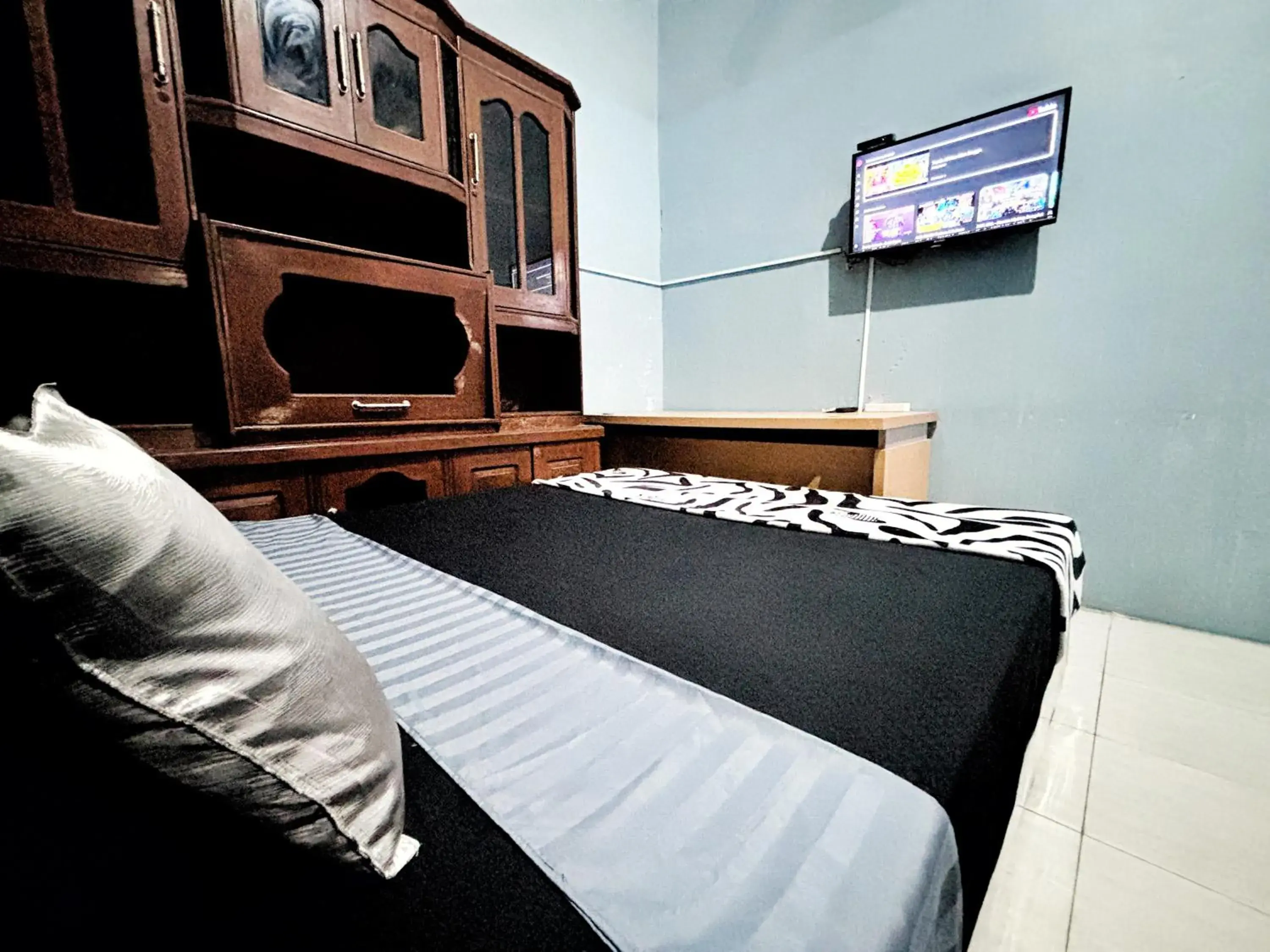 Bed in Kost Harian Semarang Murah Bed in Kost Harian Semarang Murah