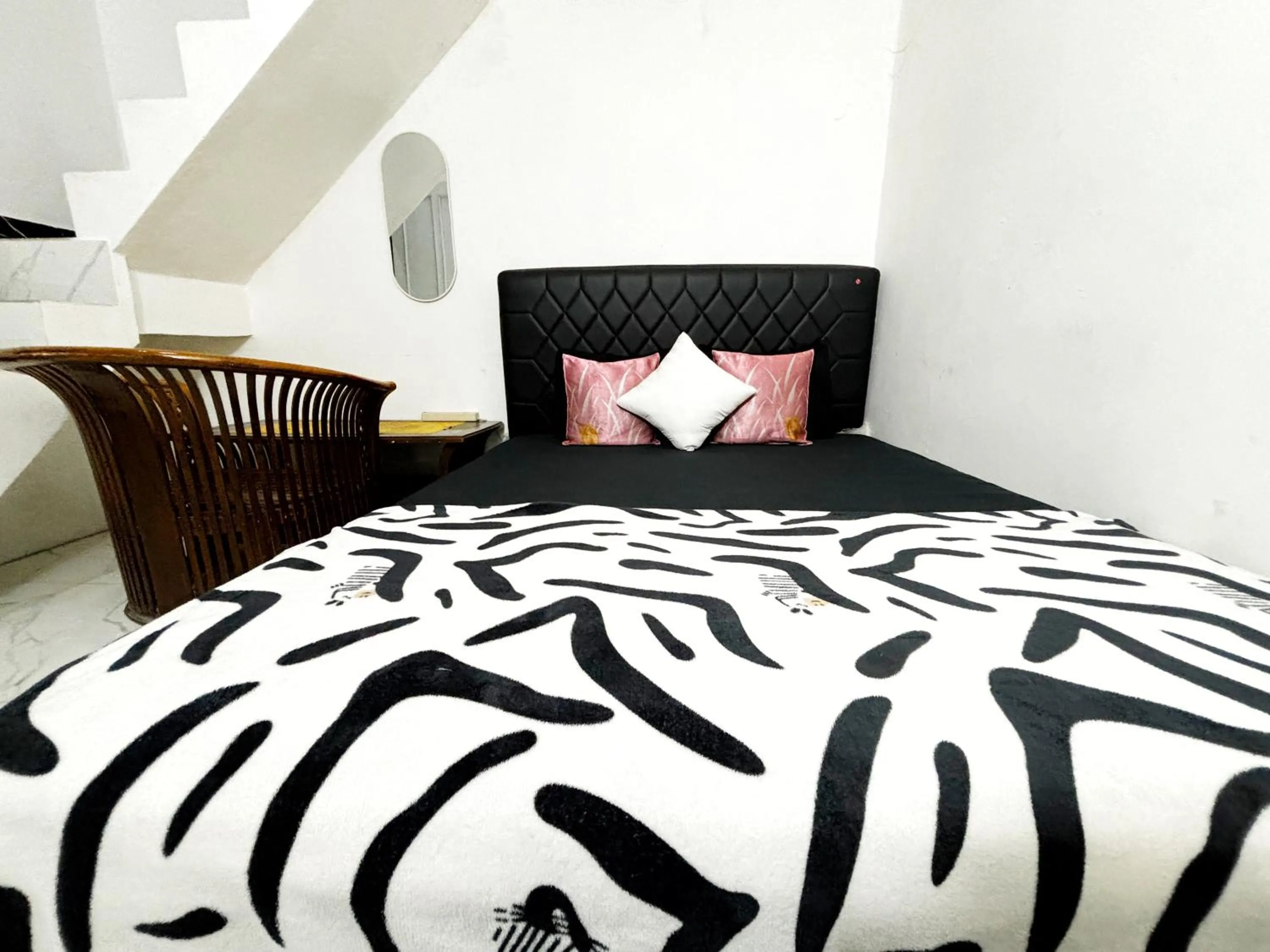 Bed in Kost Harian Semarang Murah