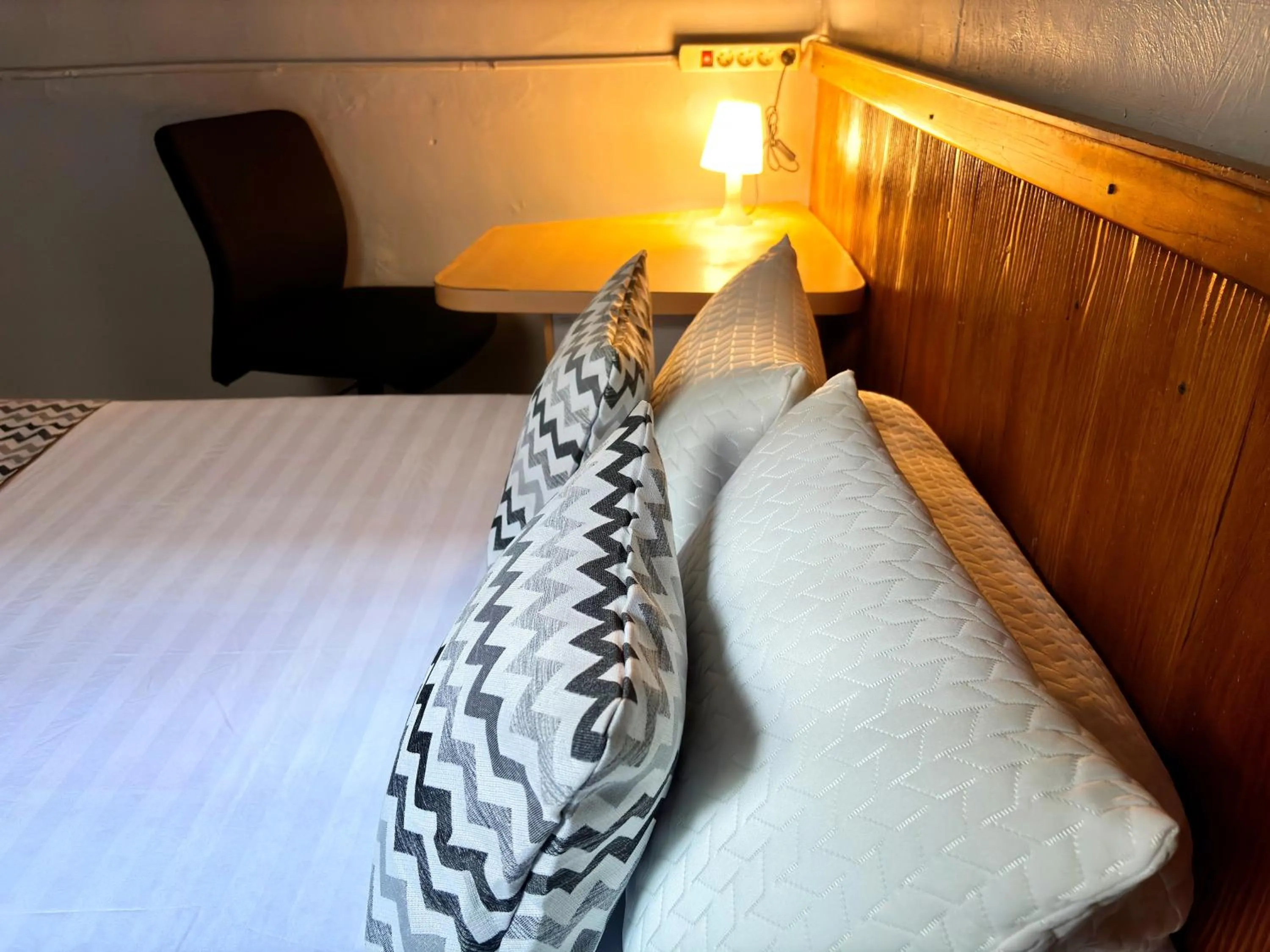 Bed in Kost Harian Semarang Murah