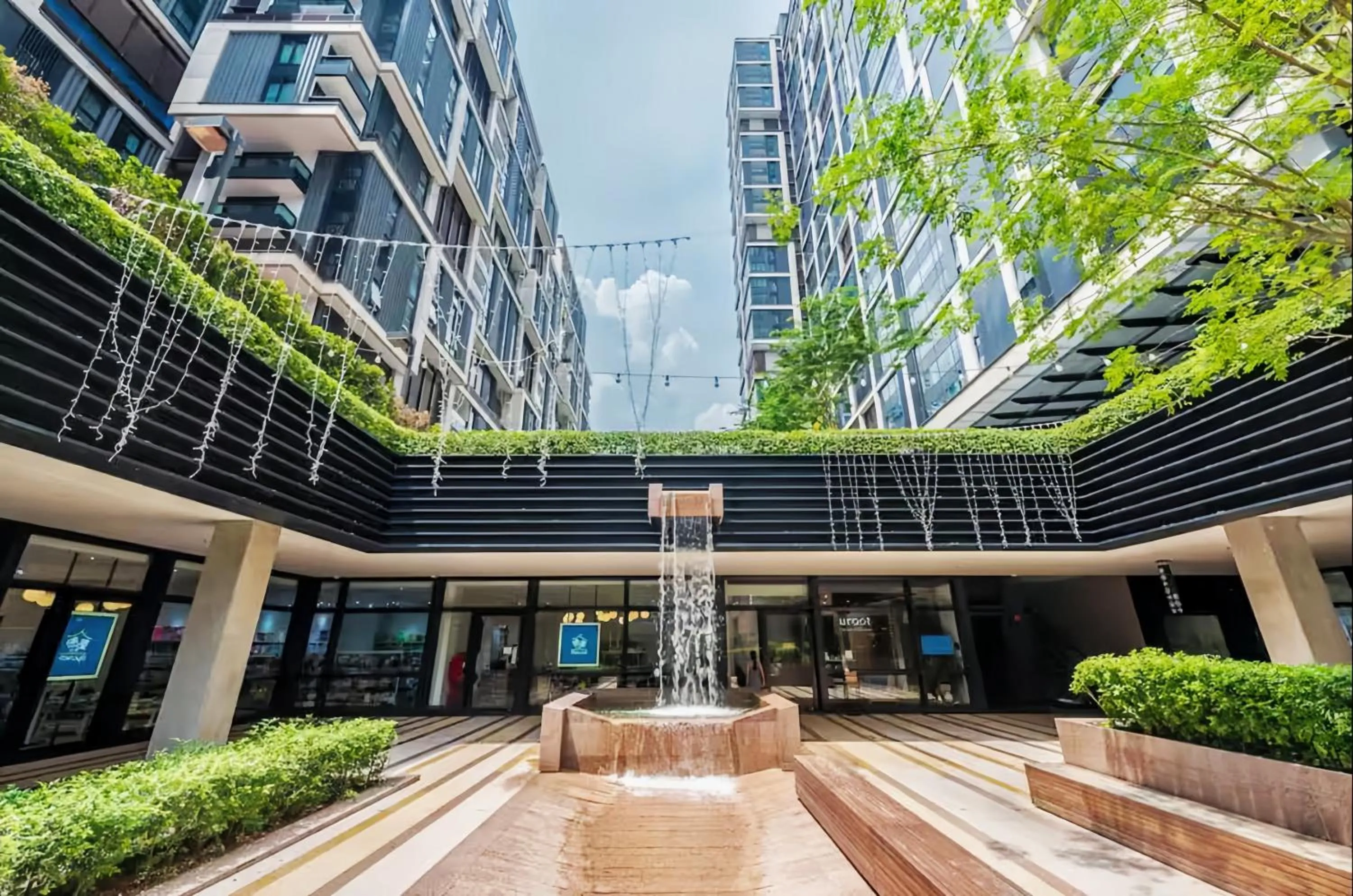 Shopping Area in Arcoris Mont Kiara