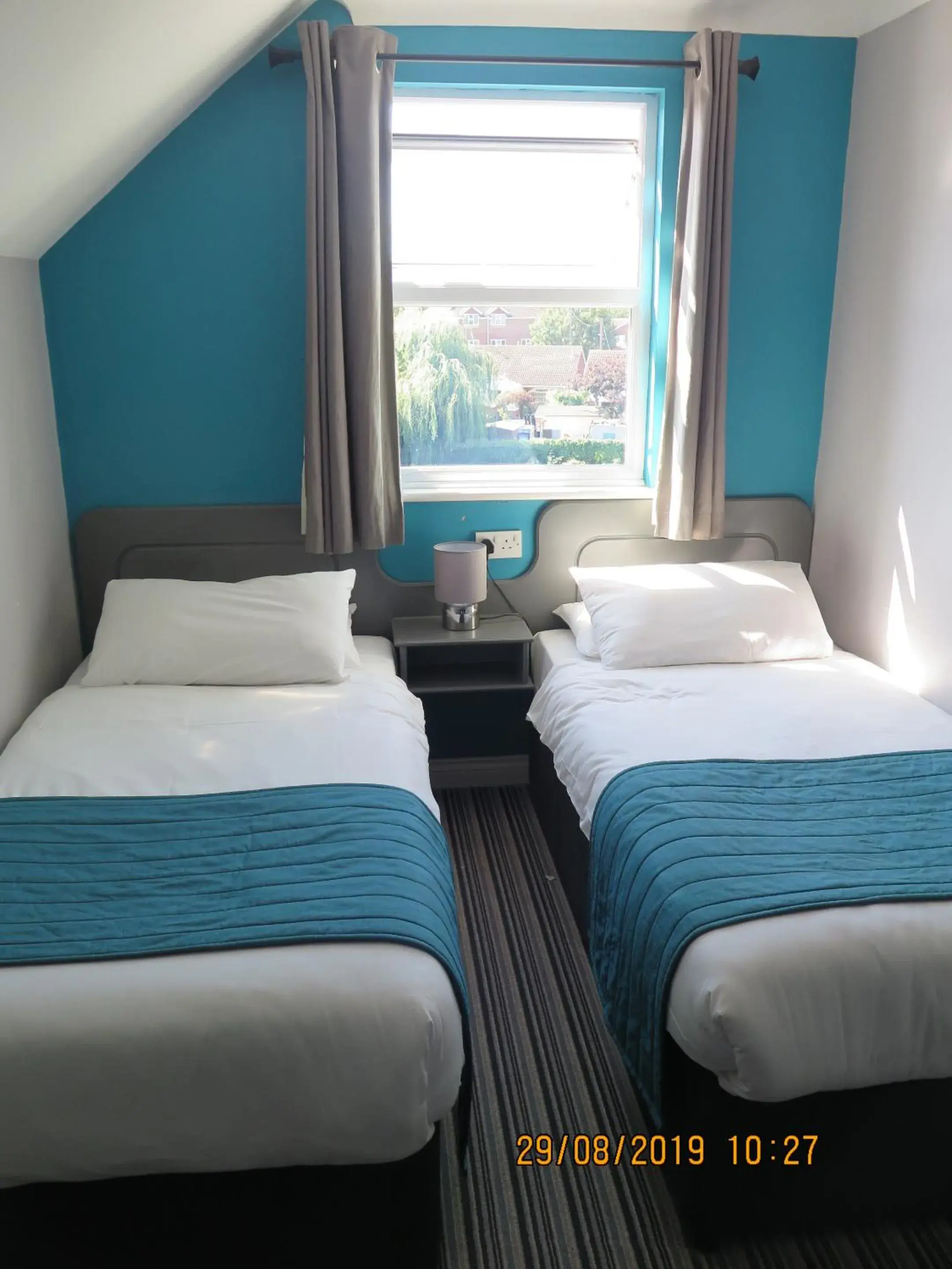 Bedroom, Bed in Oyster Fleet Hotel Bedroom, Bed in Oyster Fleet Hotel