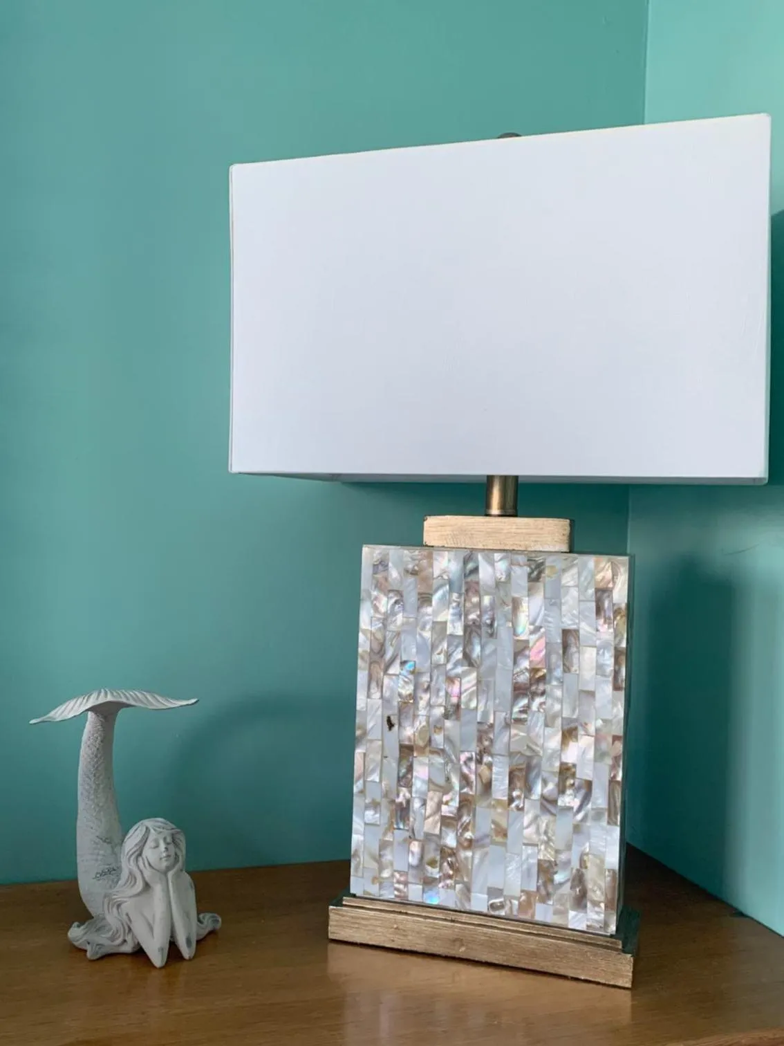 Decorative detail in The Newport Belle