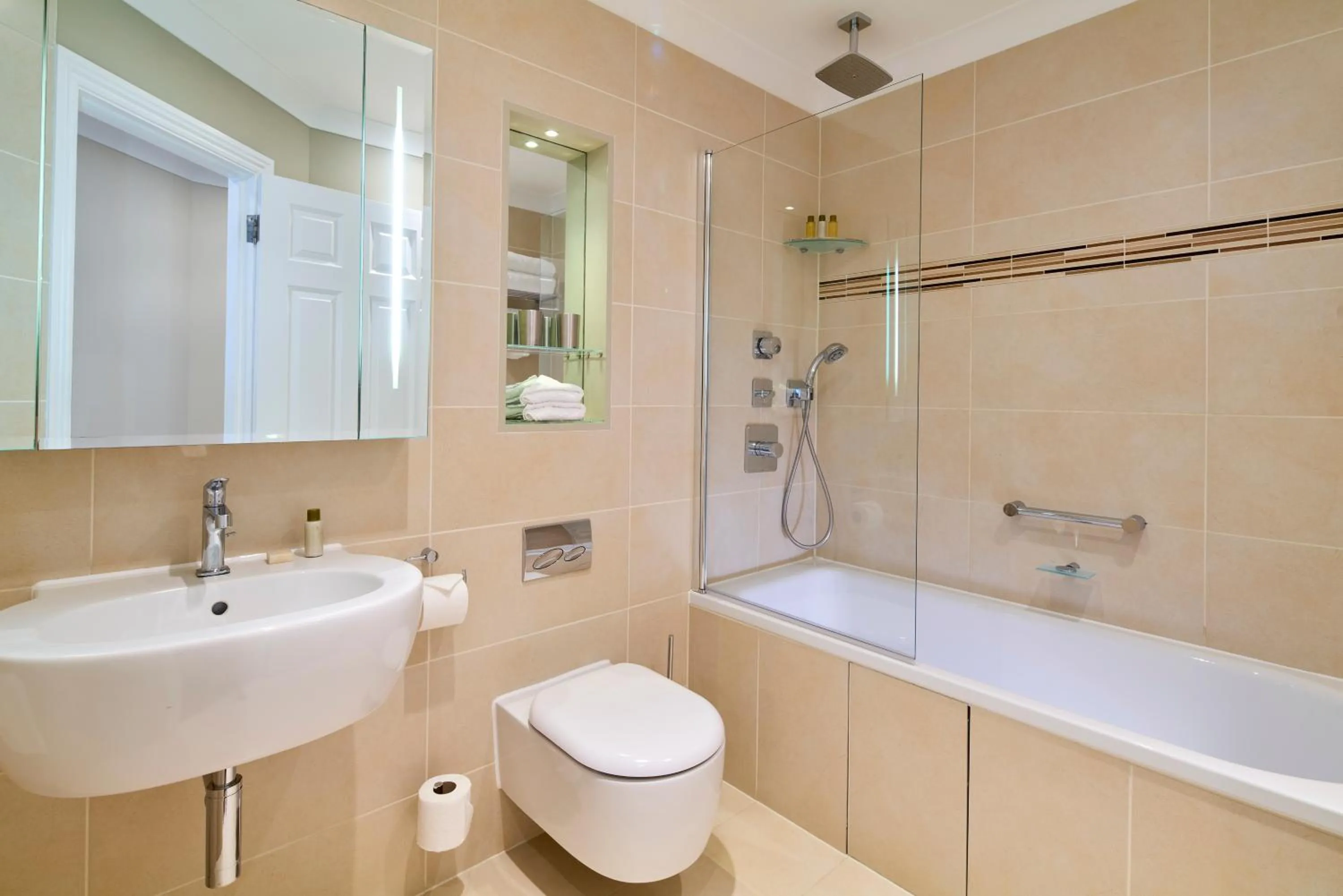 Shower in Cheval Calico House