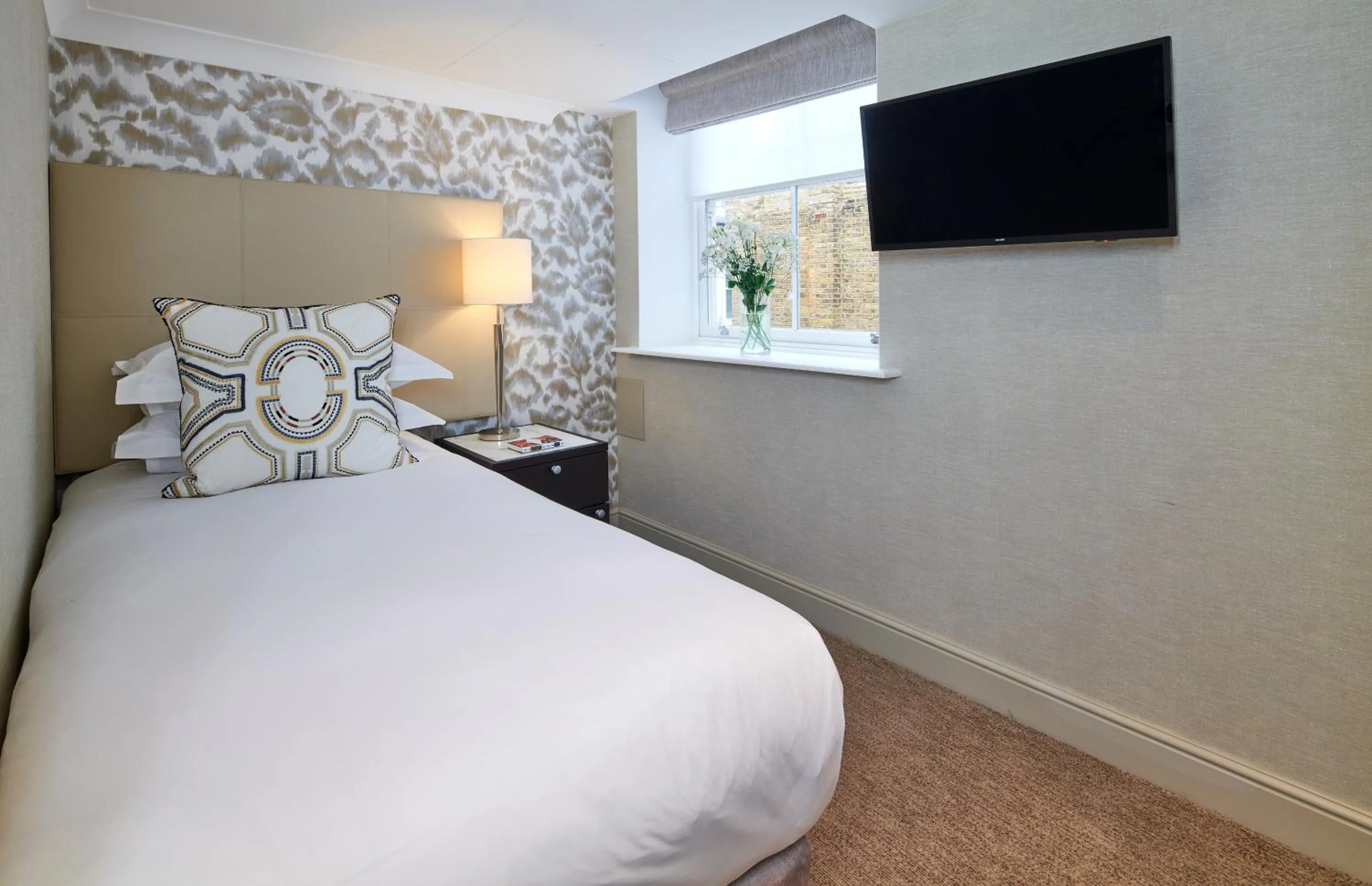 Bed in Cheval Calico House