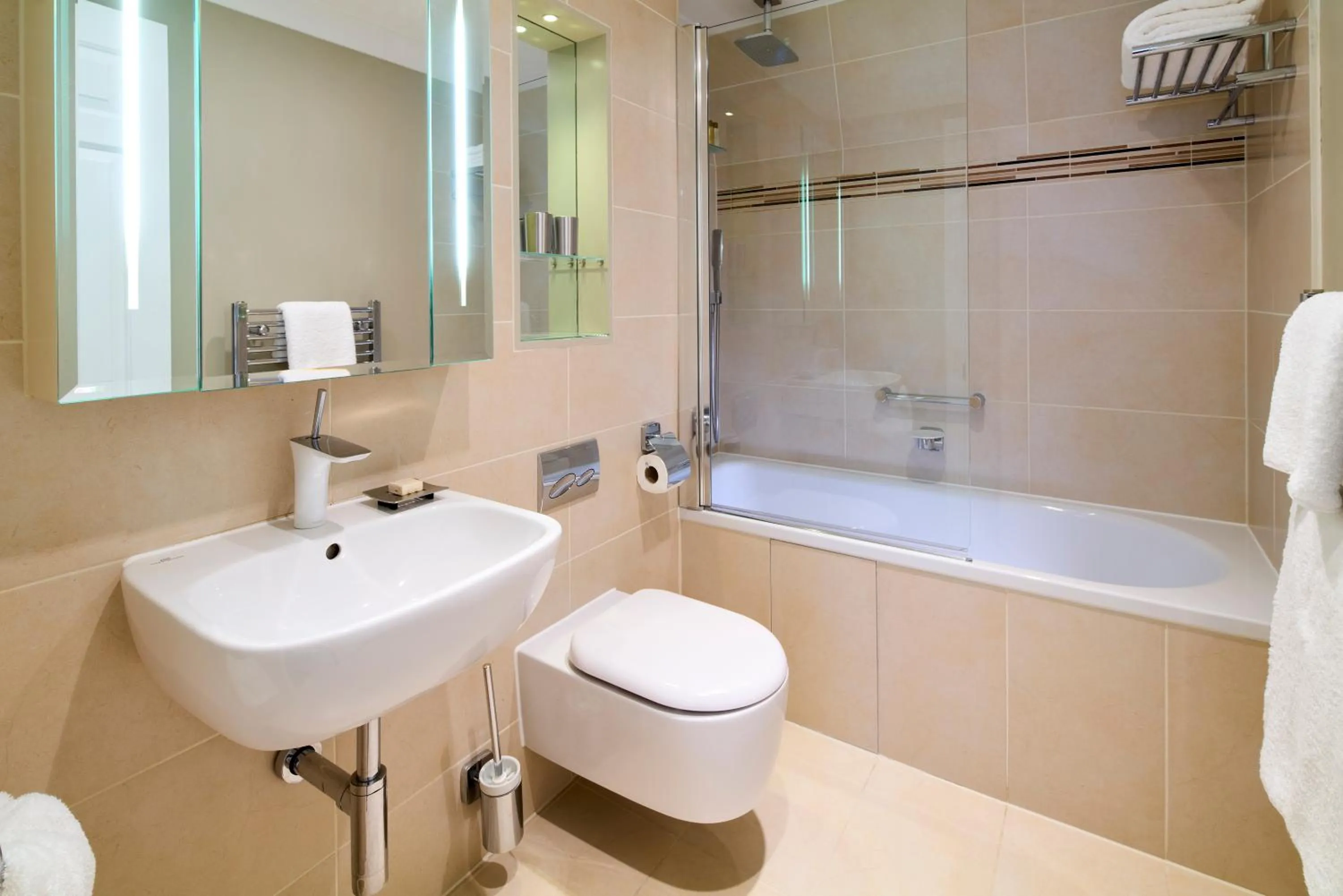 Shower in Cheval Calico House