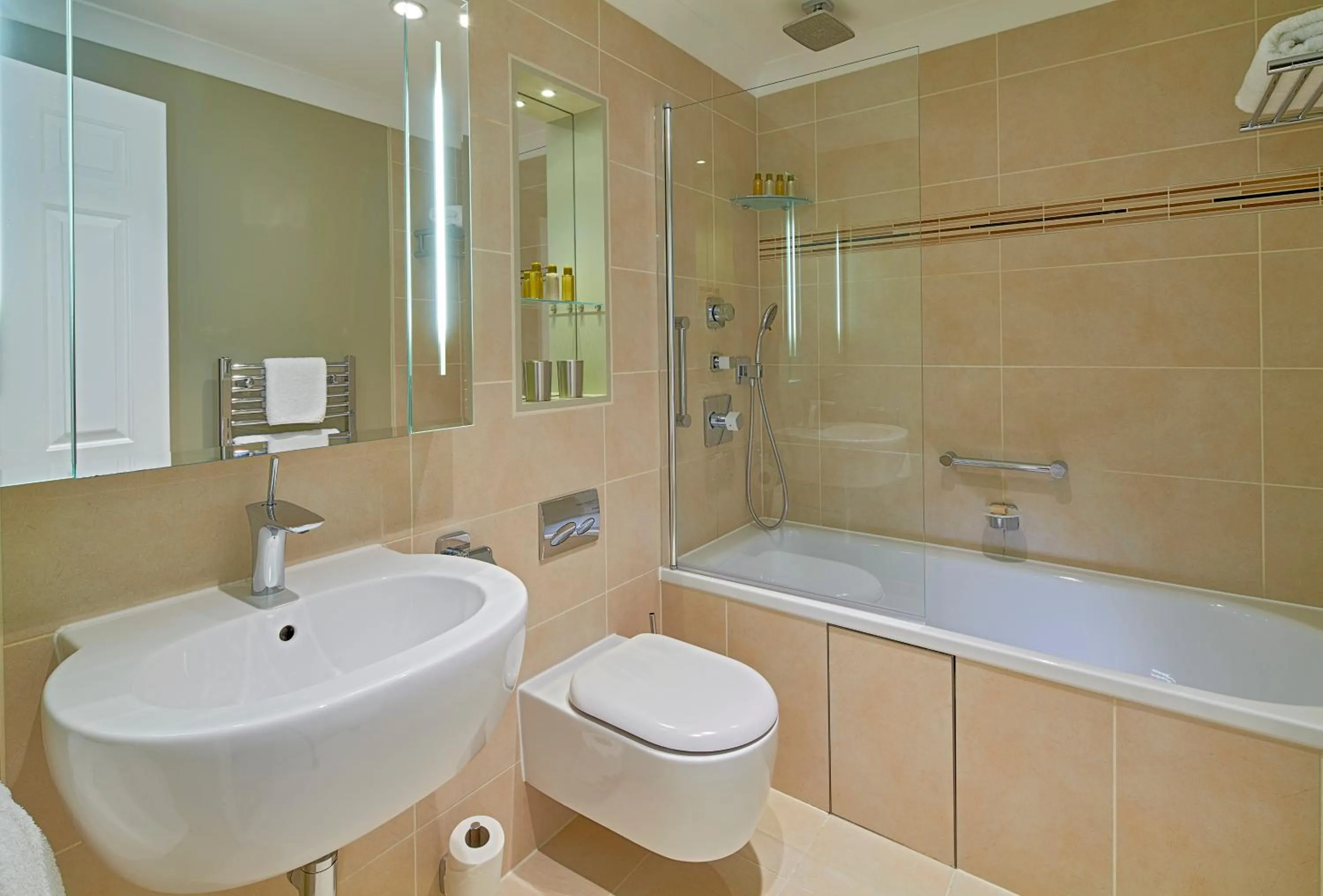 Shower in Cheval Calico House