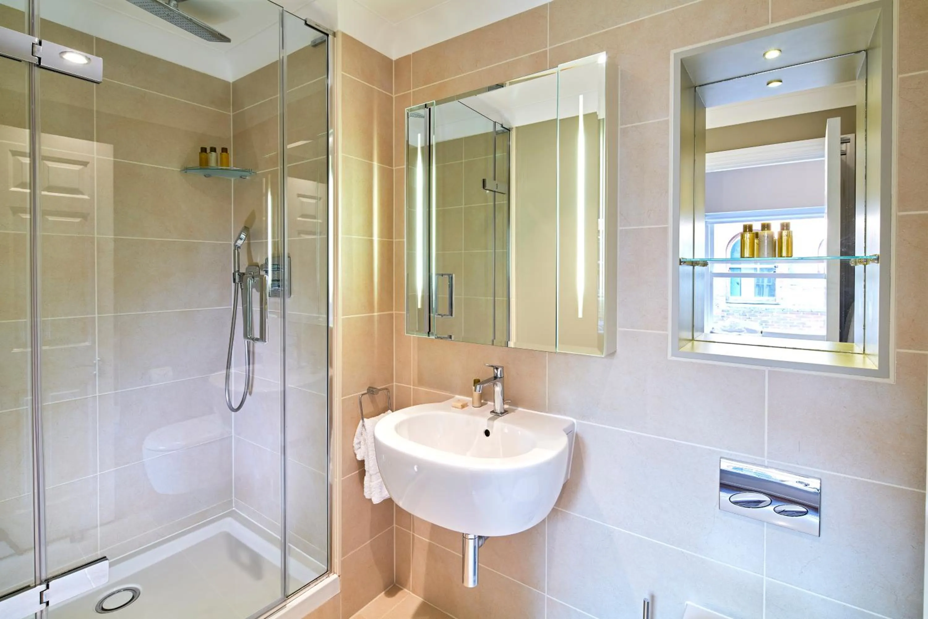 Shower in Cheval Calico House