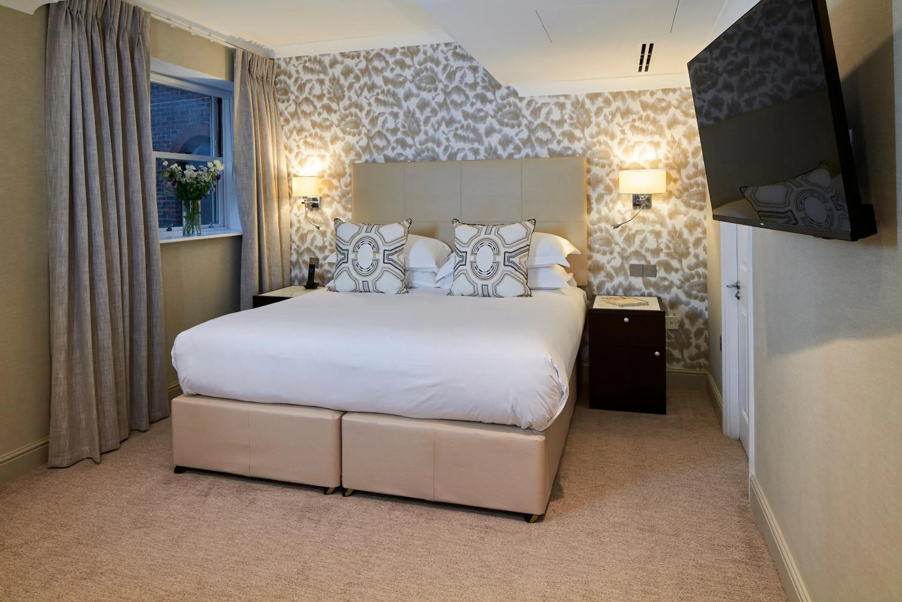 Bed in Cheval Calico House