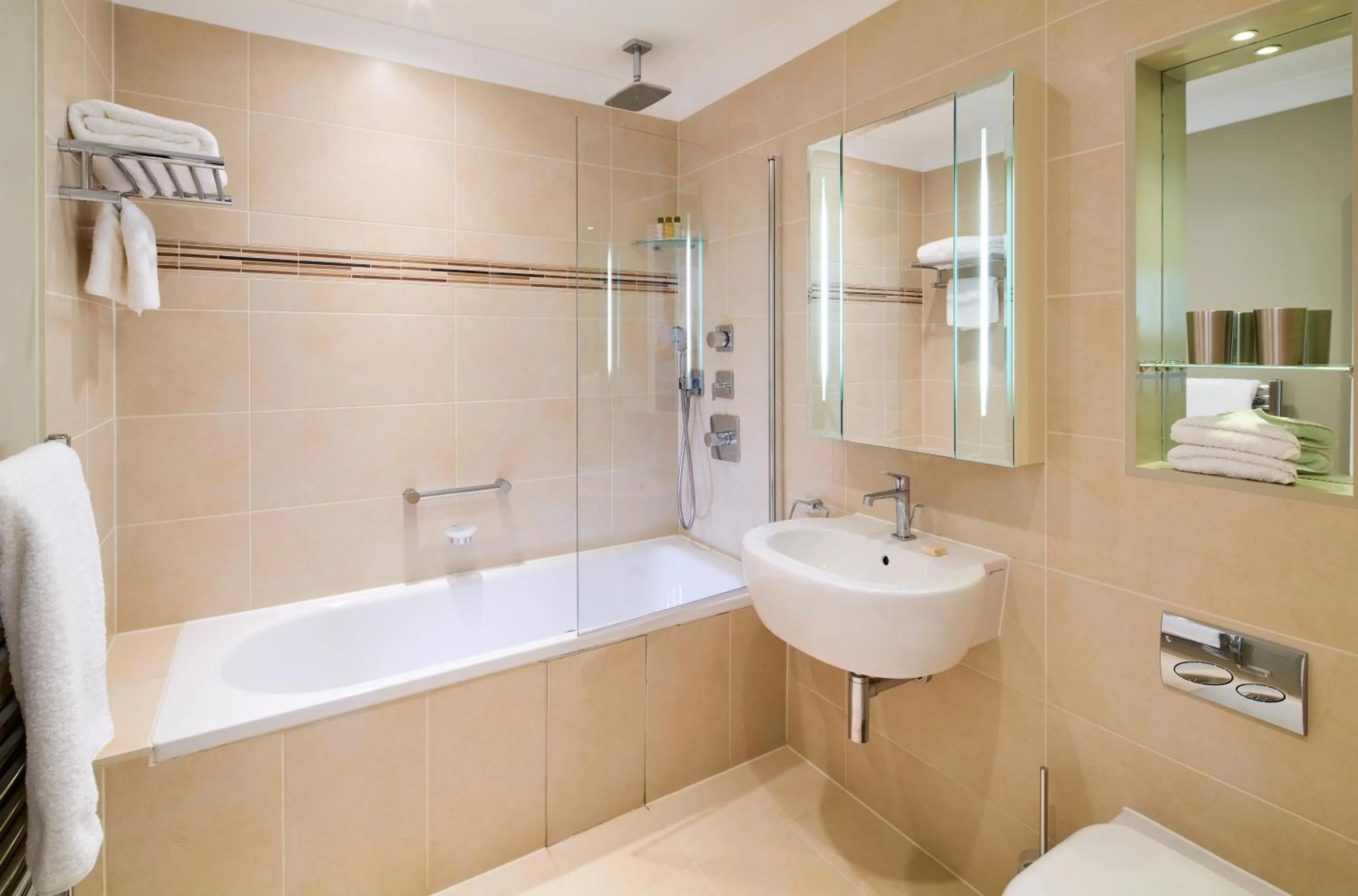 Shower in Cheval Calico House