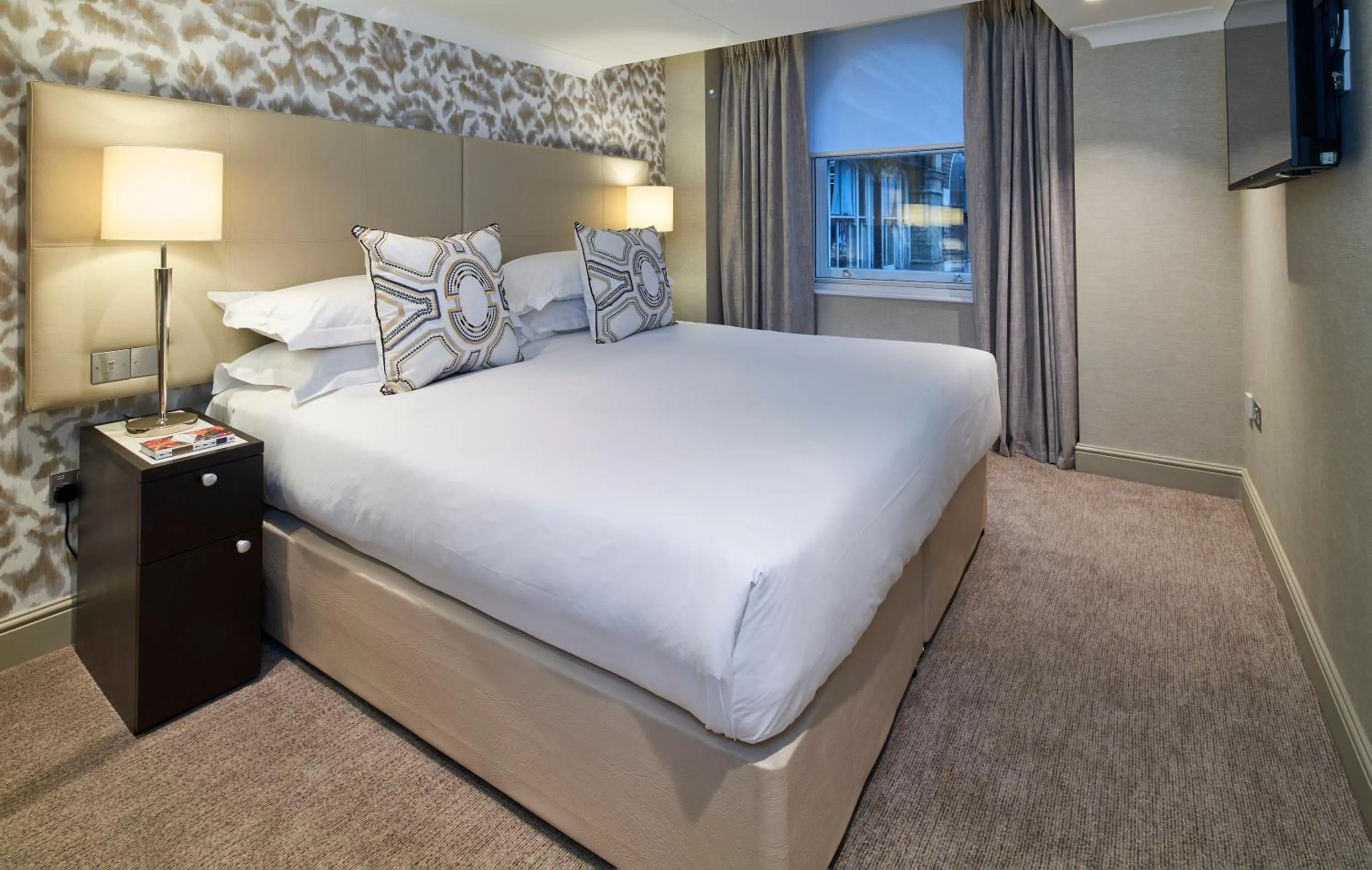 Bed in Cheval Calico House