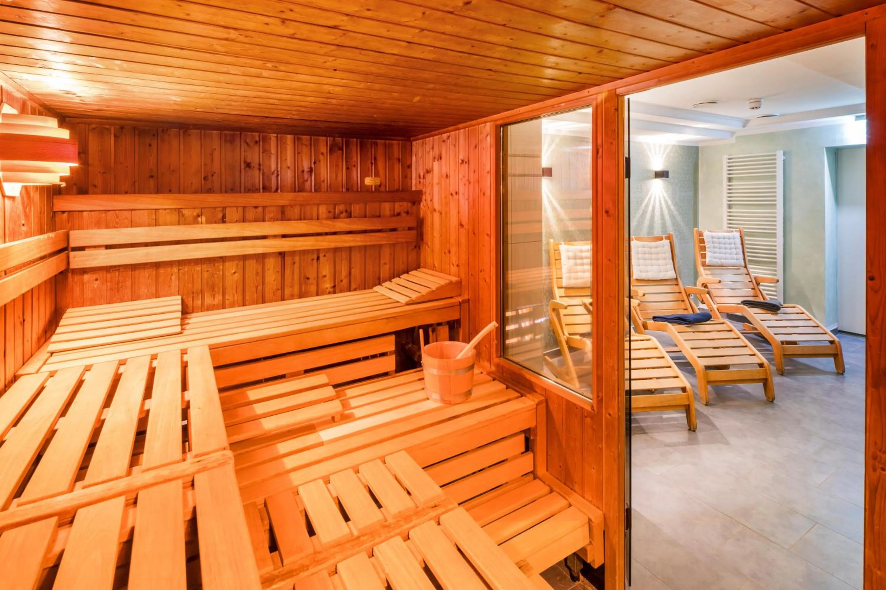 Property building in Best Western Plus Hotel Excelsior