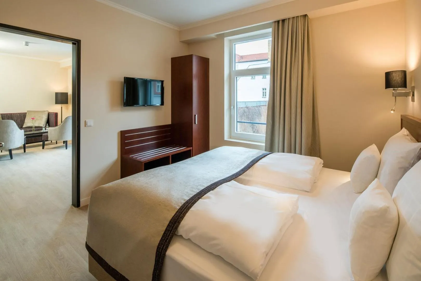 Photo of the whole room, Bed in Best Western Plus Hotel Excelsior