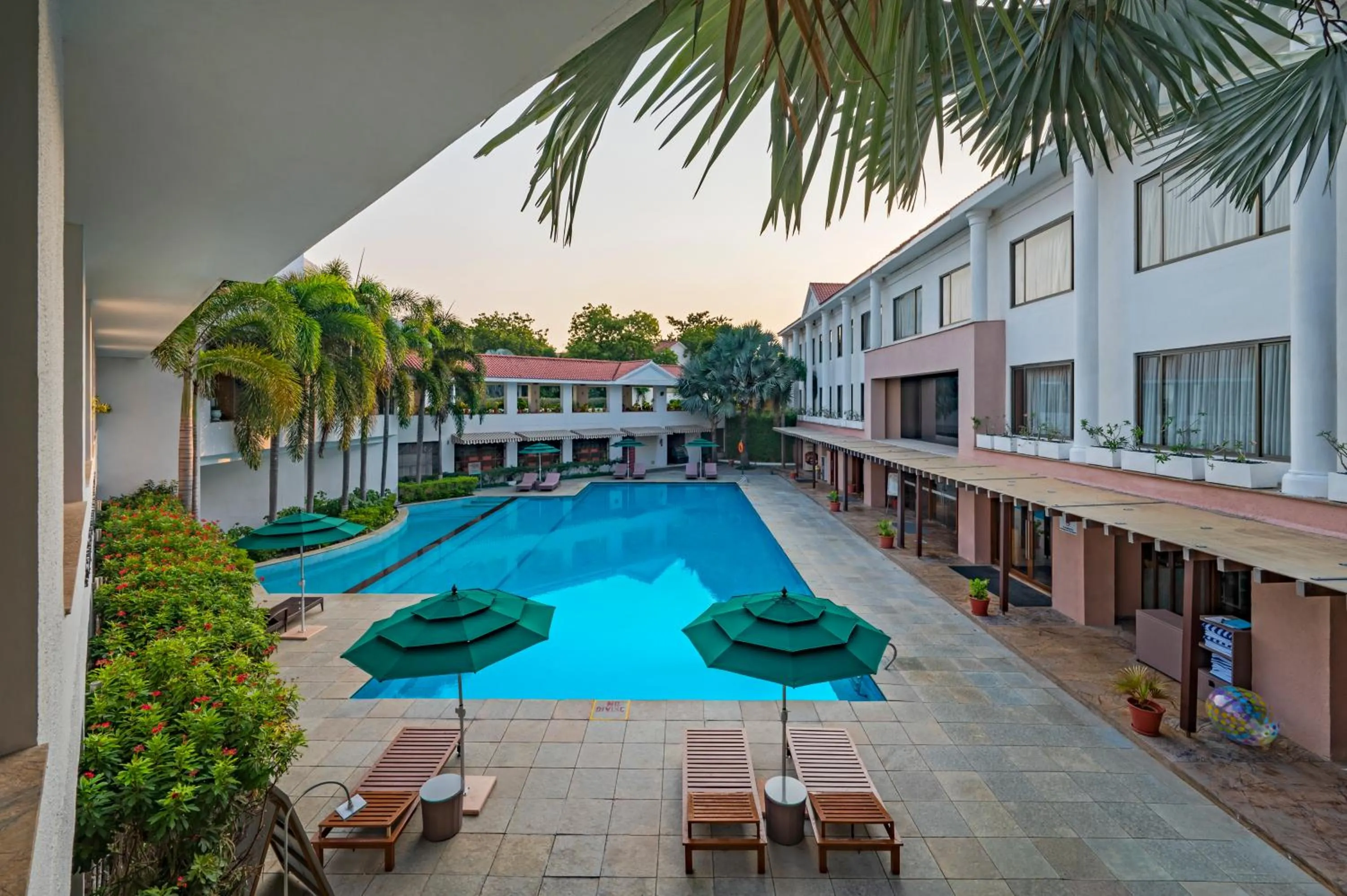 Swimming pool in Club Mahindra Kensville