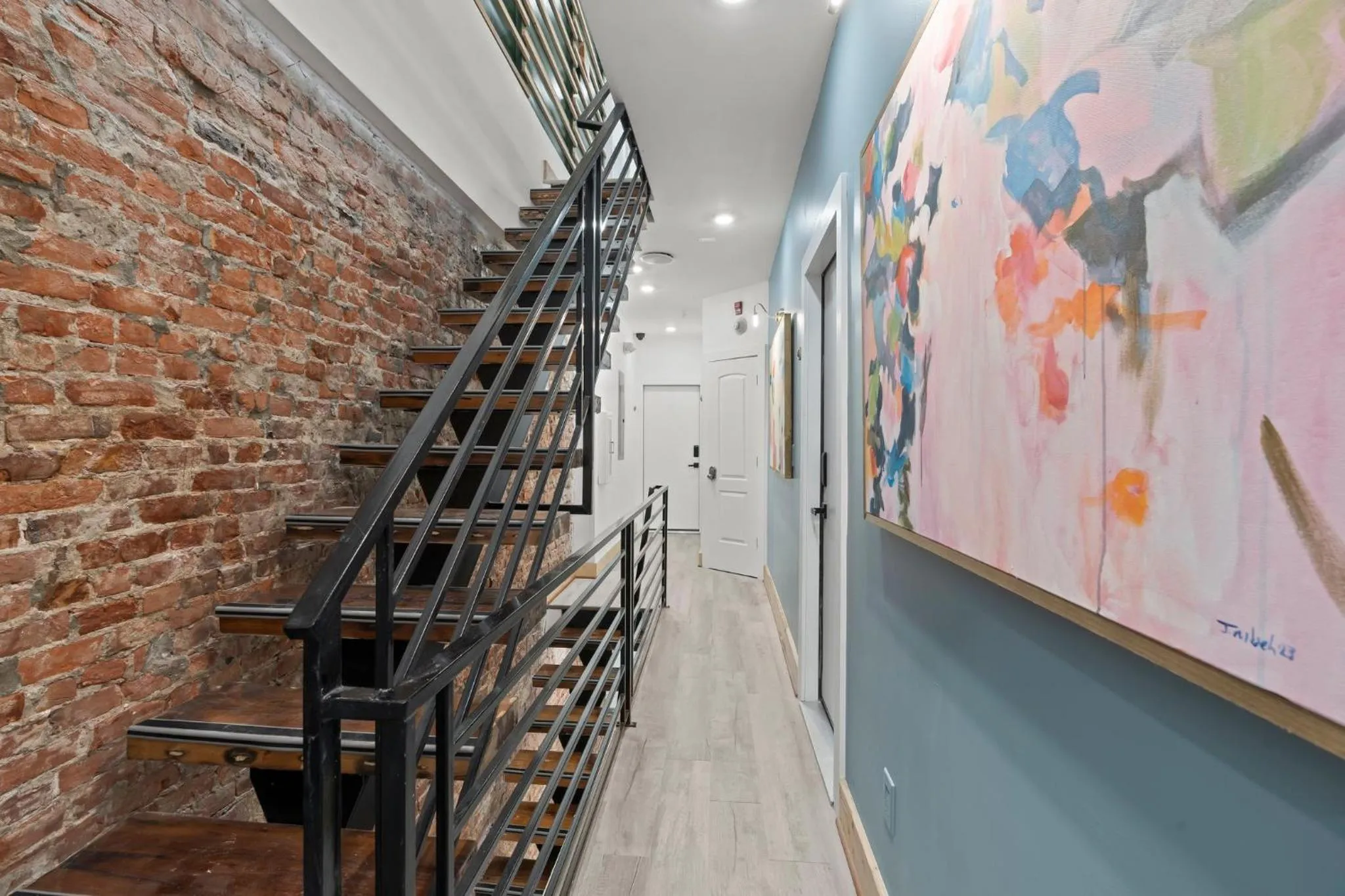 Facade/entrance in Goodseed Suites Philadephia Center