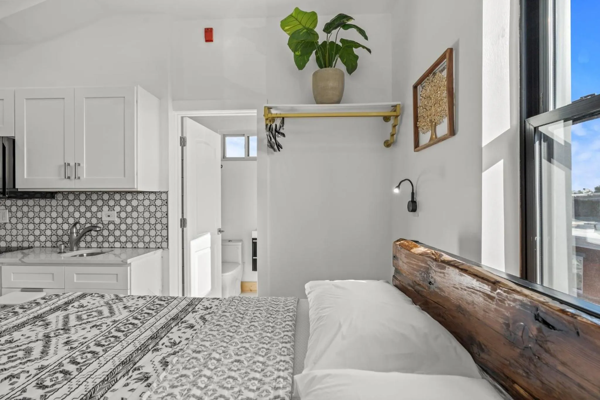 Bed in Goodseed Suites Philadephia Center