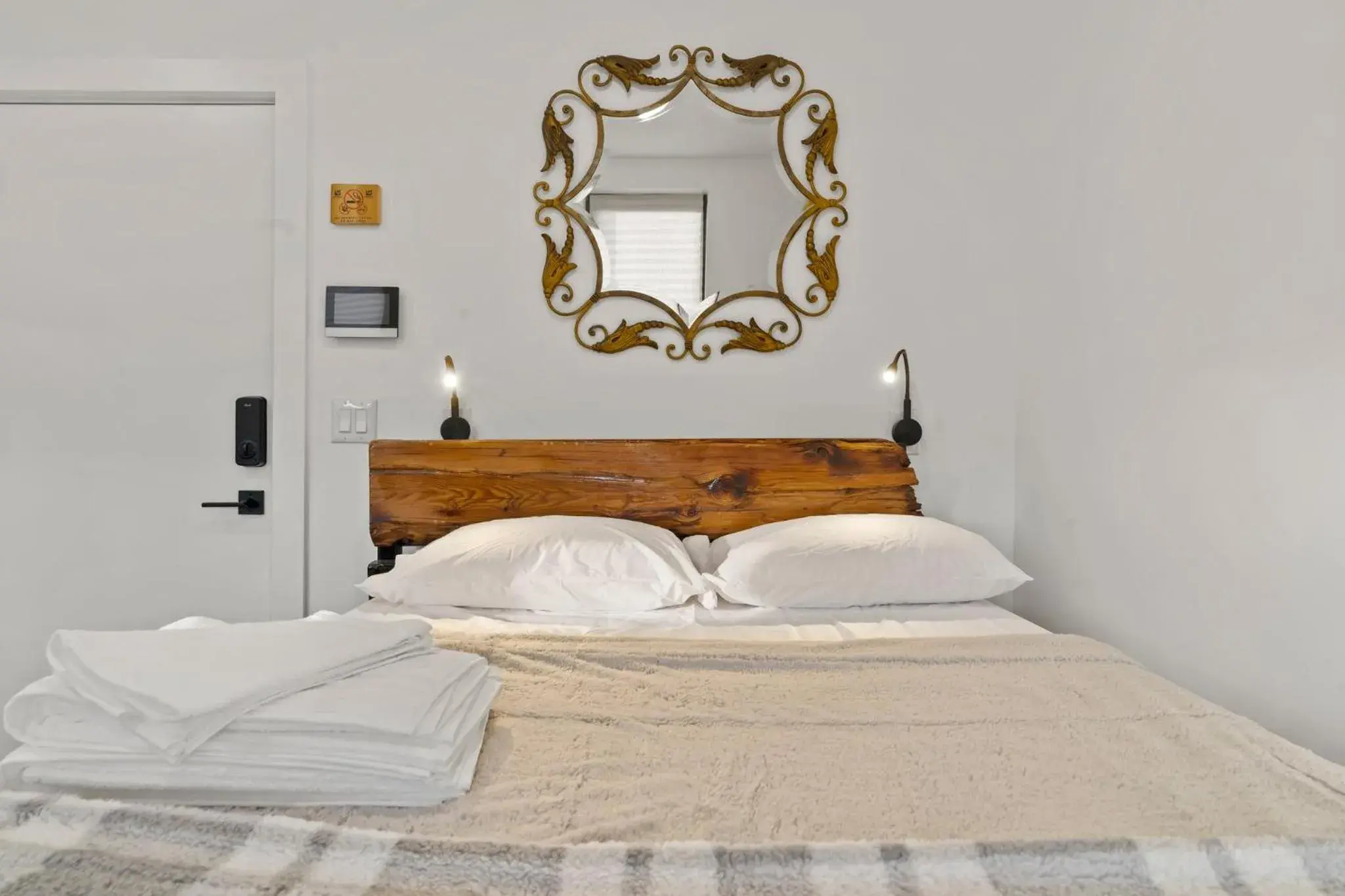 Bed in Goodseed Suites Philadephia Center Bed in Goodseed Suites Philadephia Center