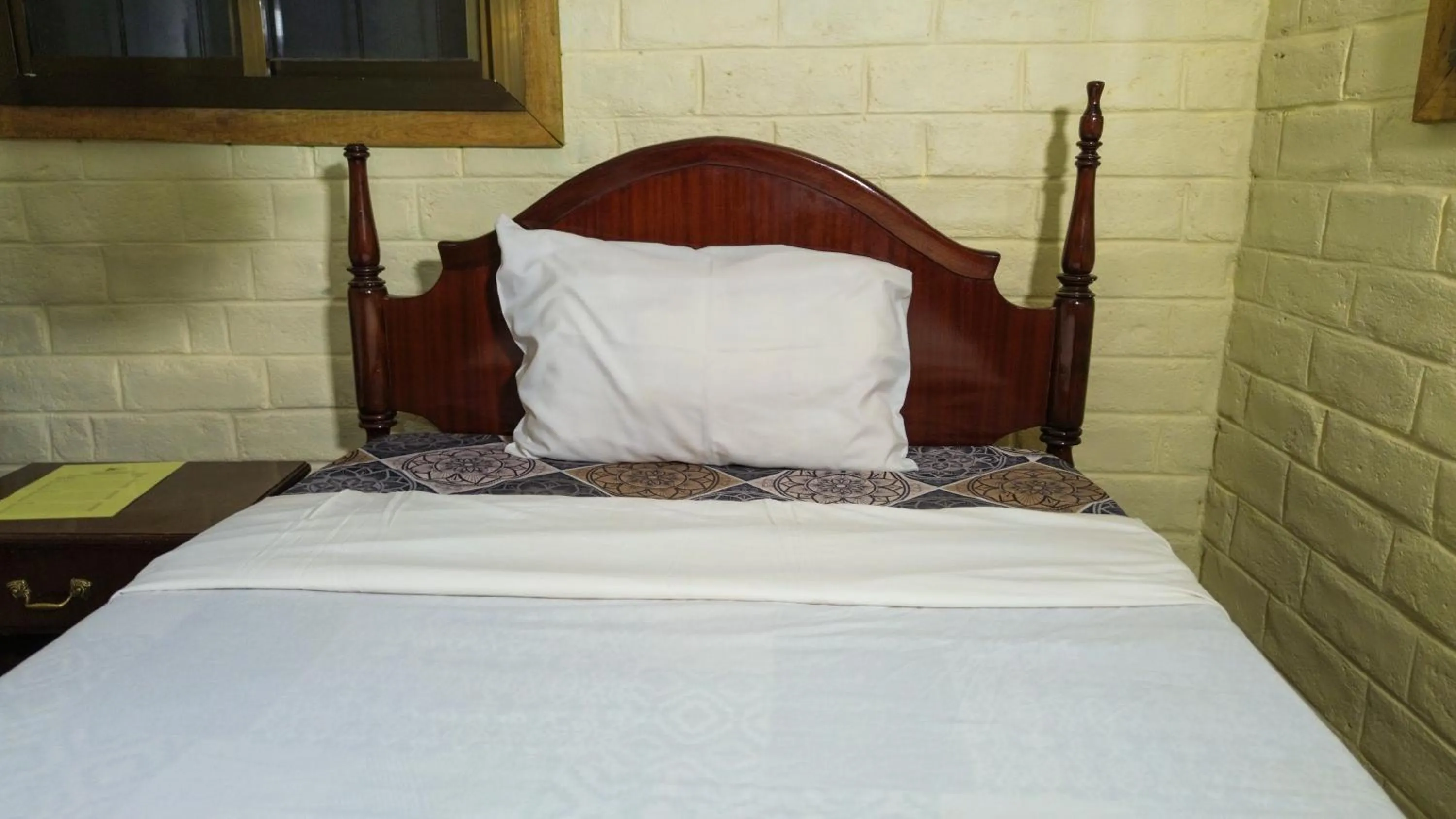 Property building, Bed in LUSHOTO EXECUTIVE LODGE