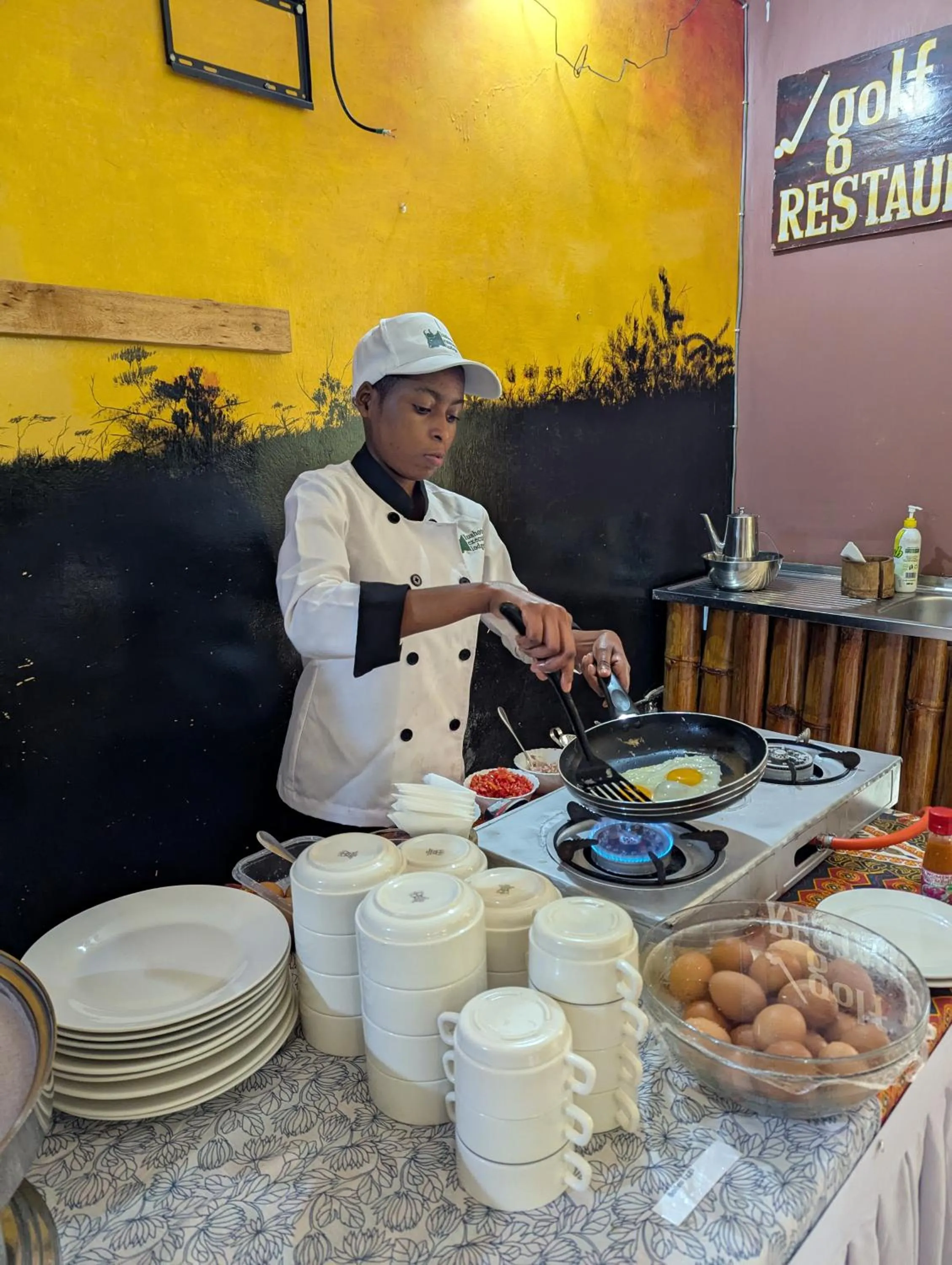 Restaurant/places to eat in LUSHOTO EXECUTIVE LODGE