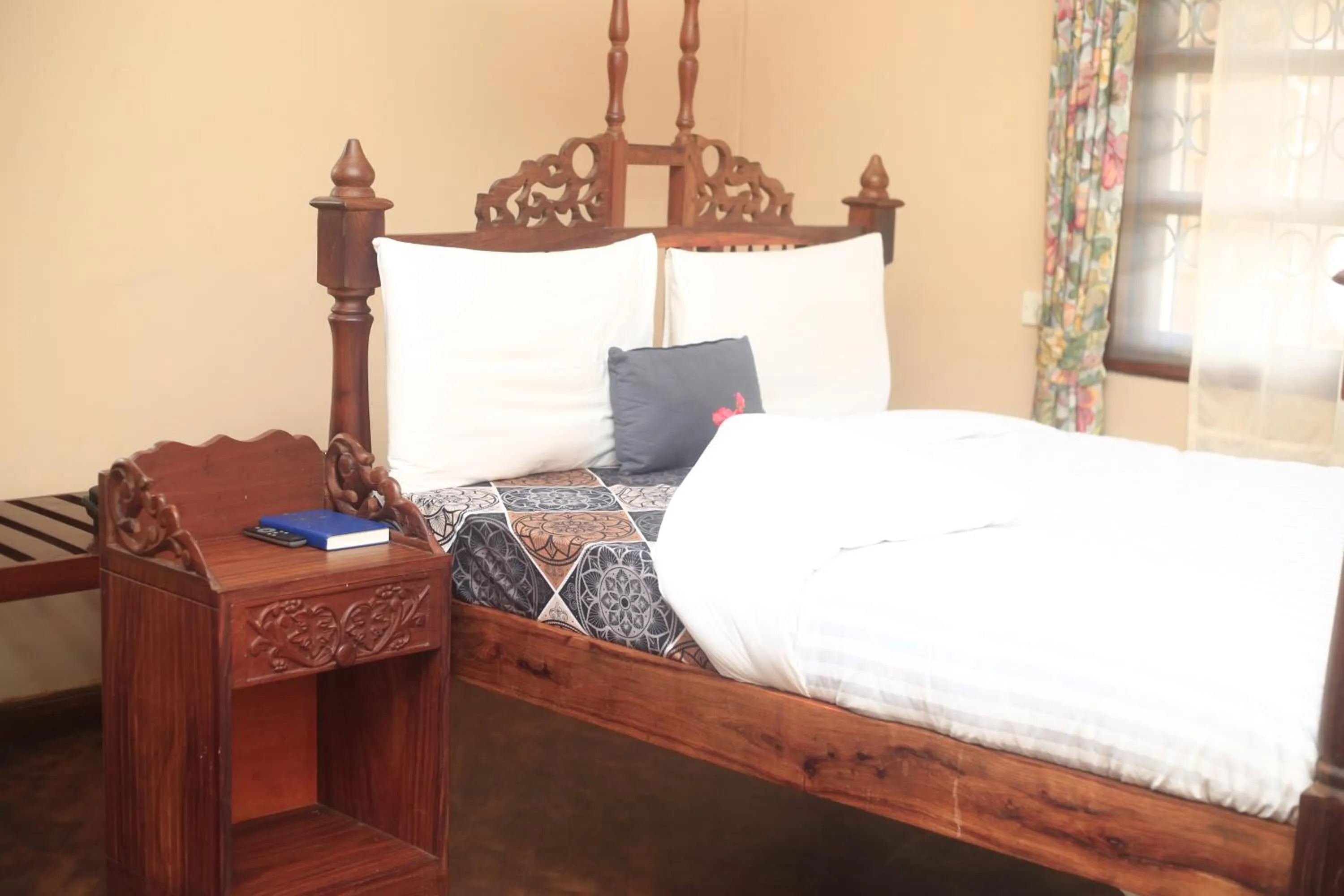 Property building, Bed in LUSHOTO EXECUTIVE LODGE