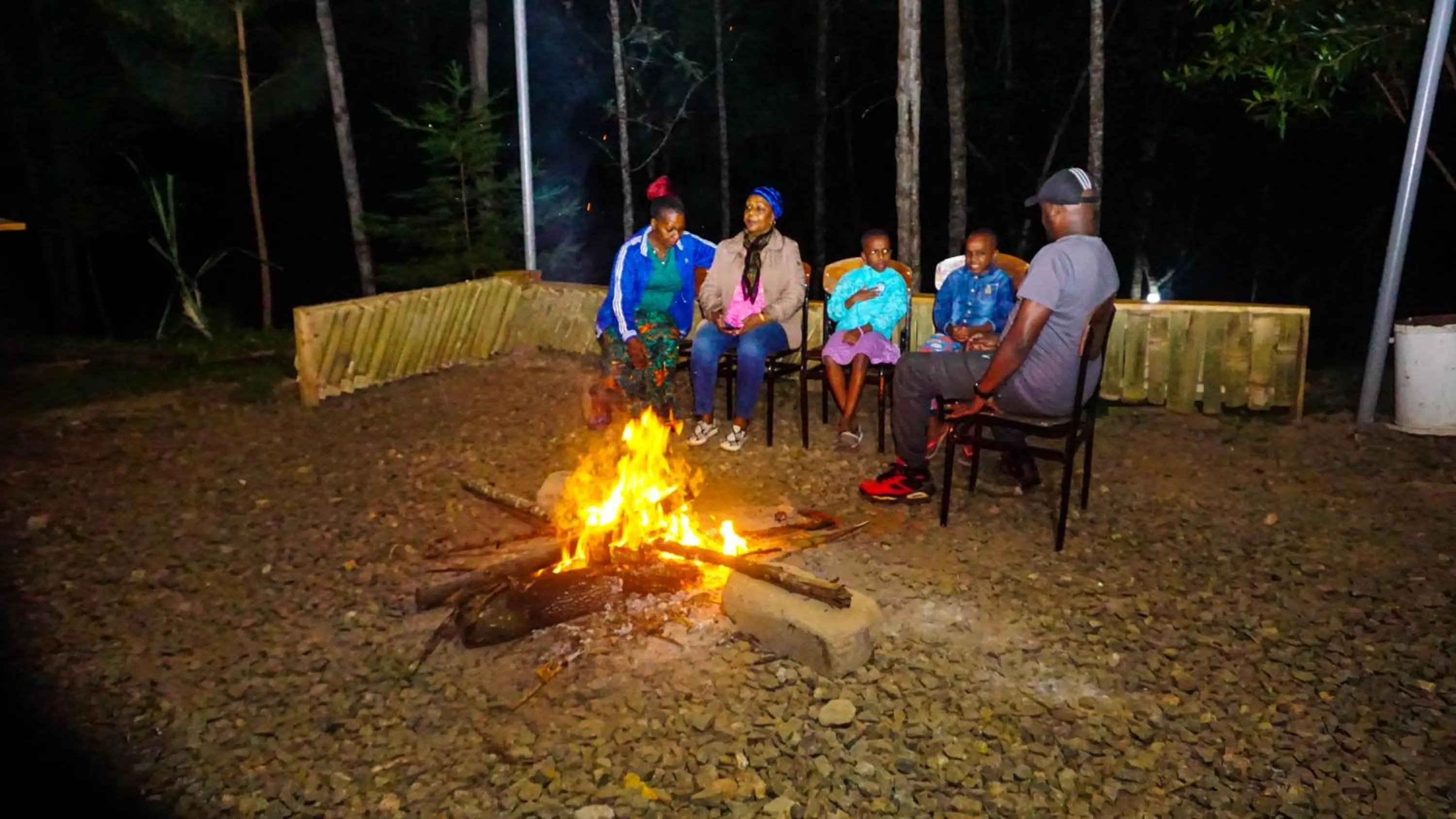 Restaurant/places to eat in LUSHOTO EXECUTIVE LODGE