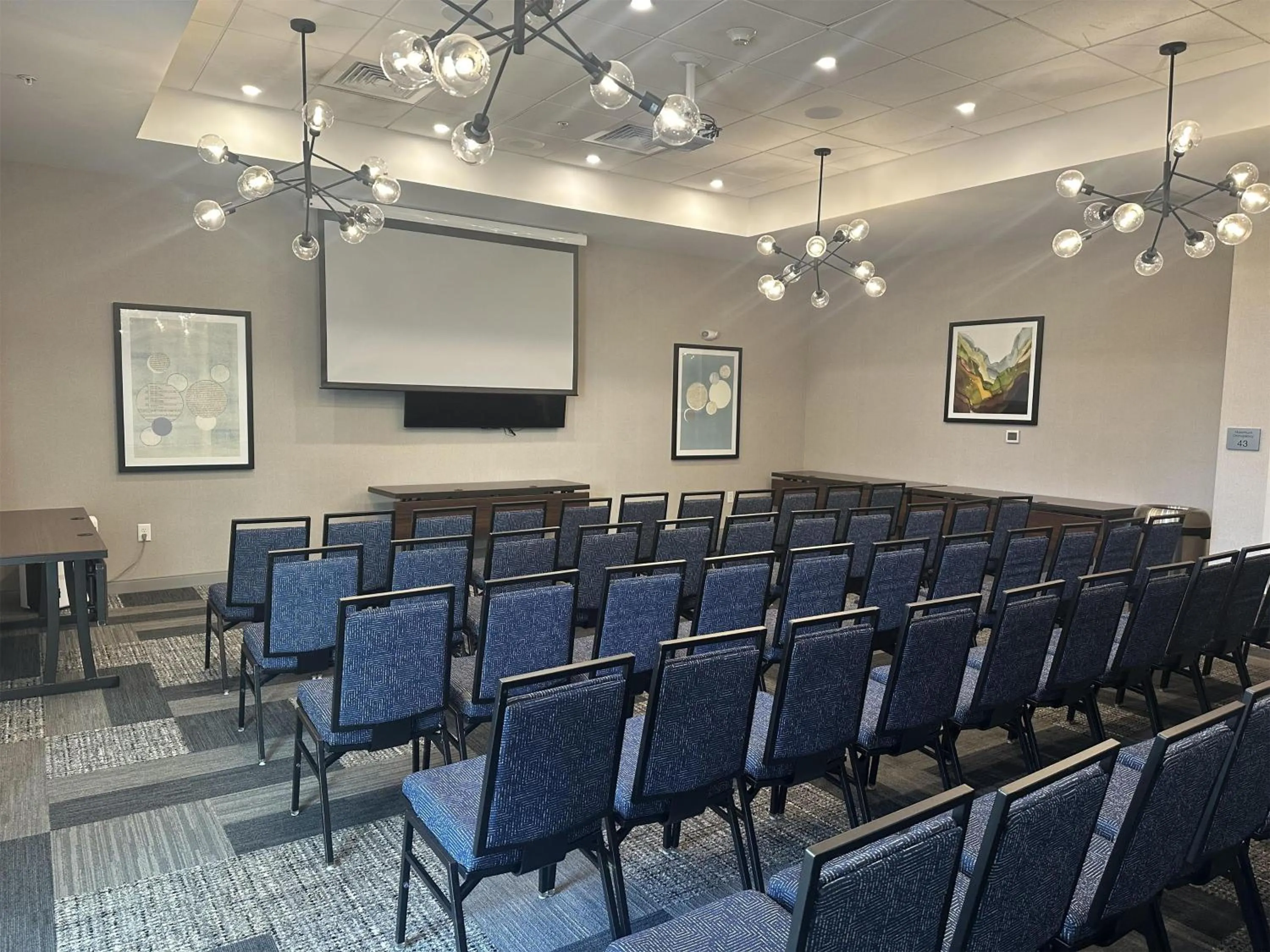 Meeting/conference room in DoubleTree by Hilton Greenville Woodruff Road