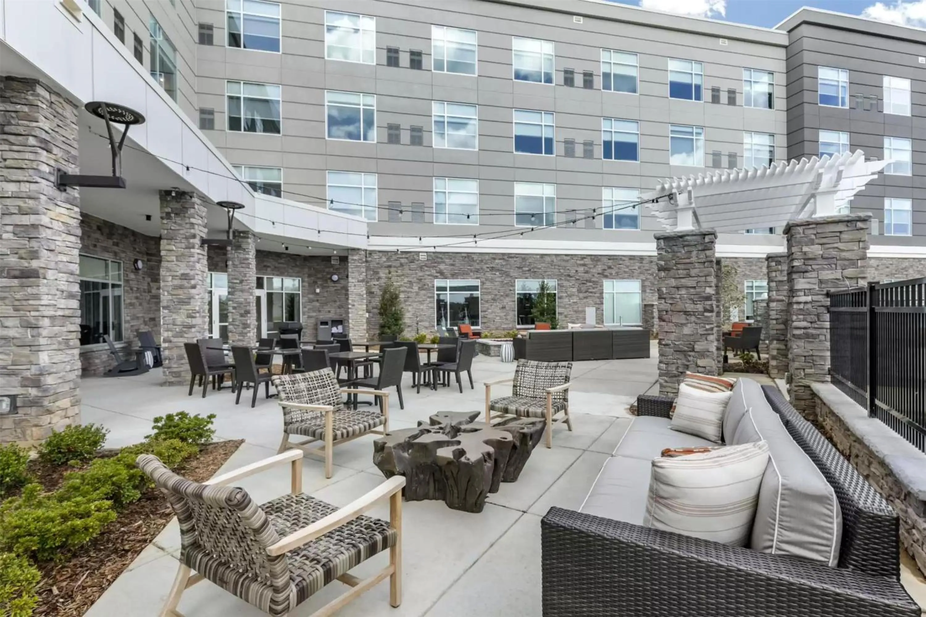 Patio in DoubleTree by Hilton Greenville Woodruff Road