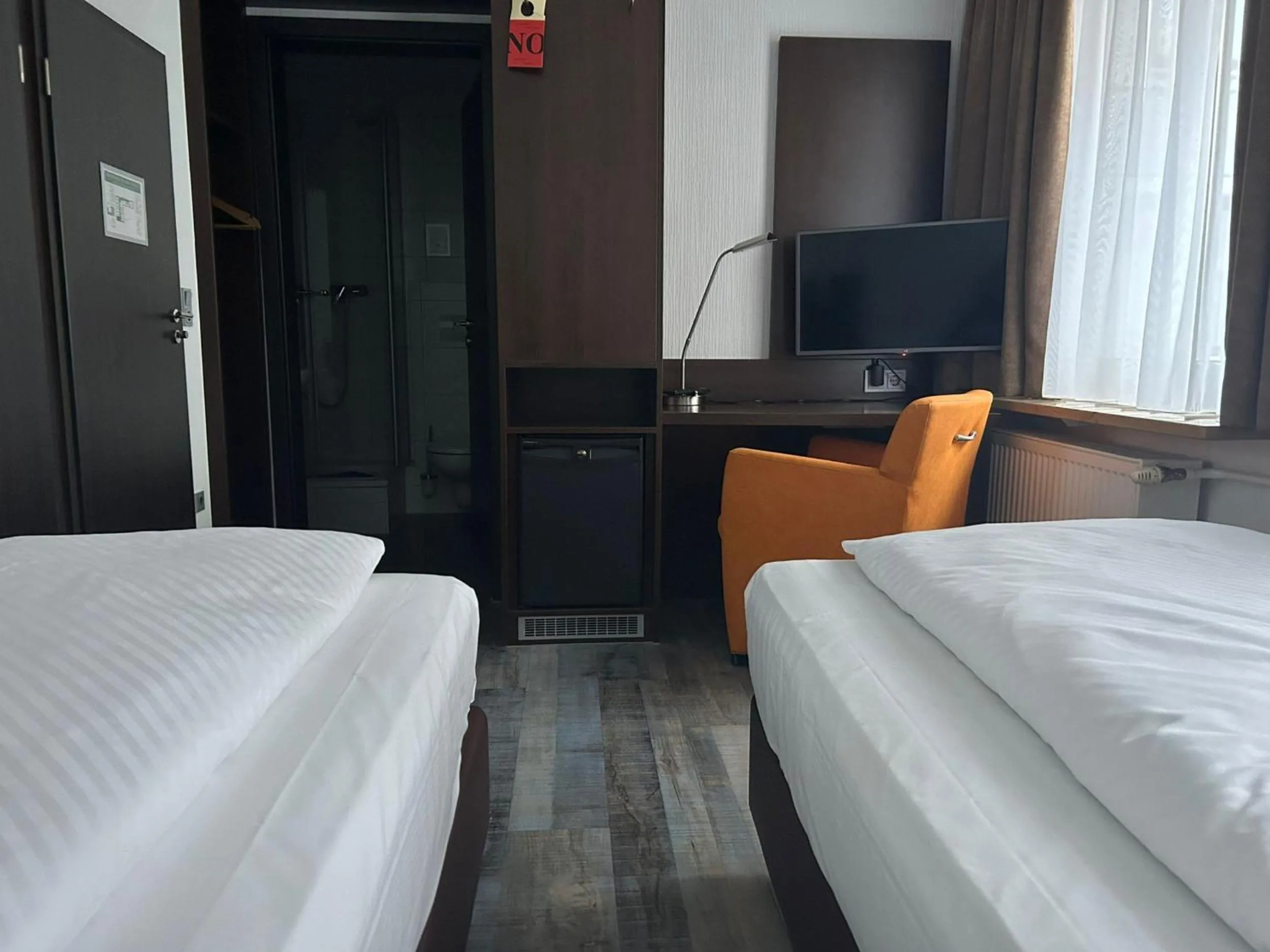 Property building, Bed in Hotel Fackelmann