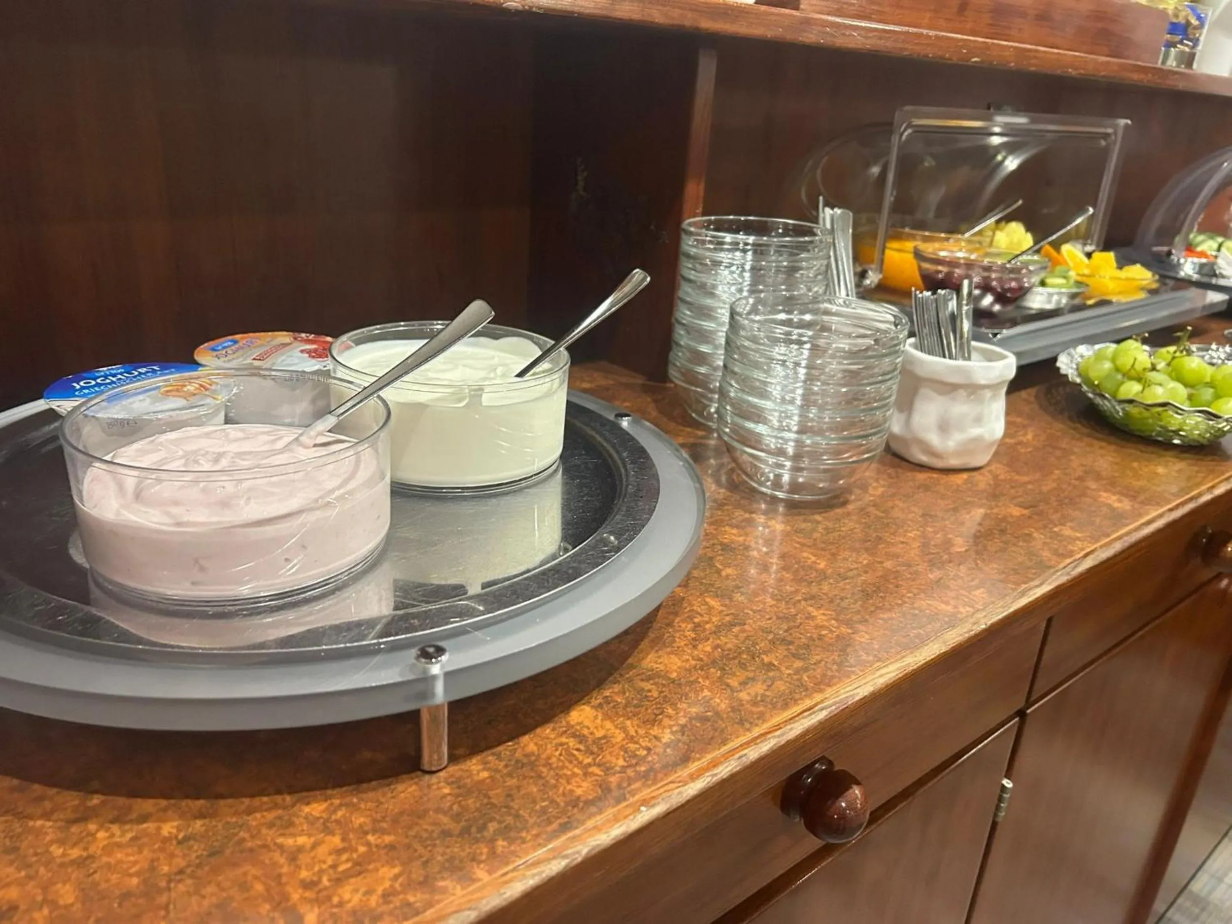 Buffet breakfast in Hotel Fackelmann