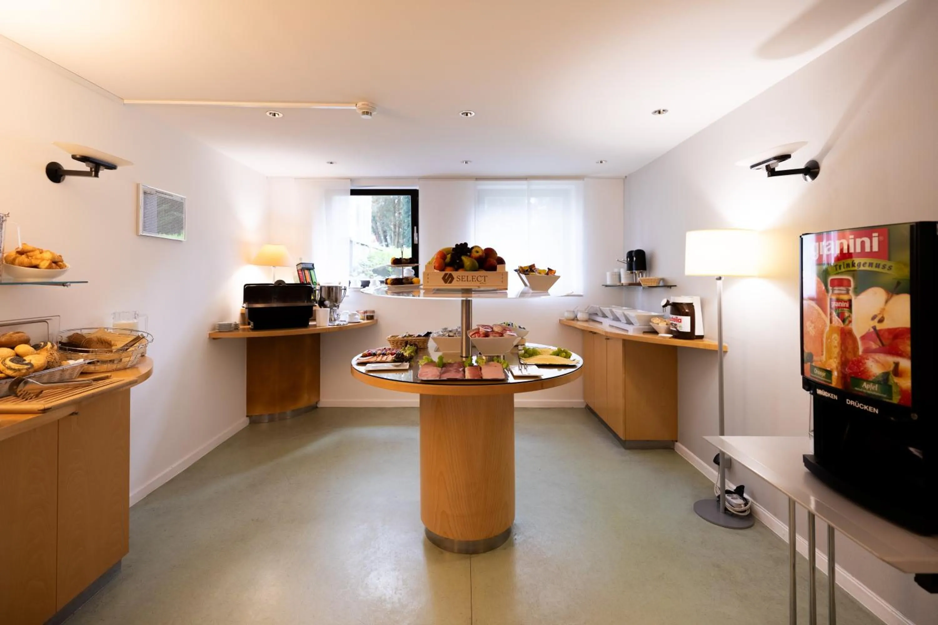 Breakfast in Select Hotel Silence Garden Köln