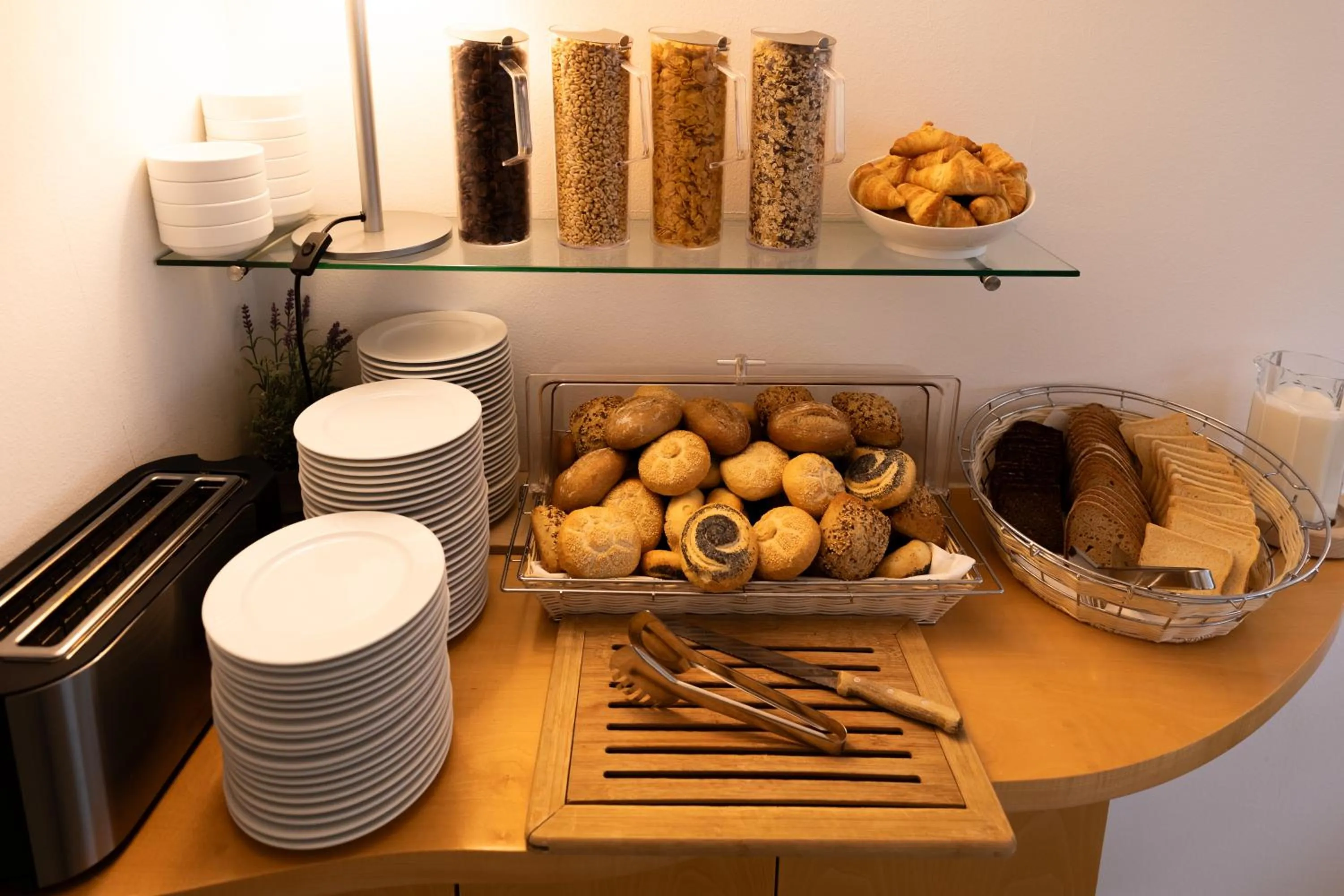 Food and drinks in Select Hotel Silence Garden Köln