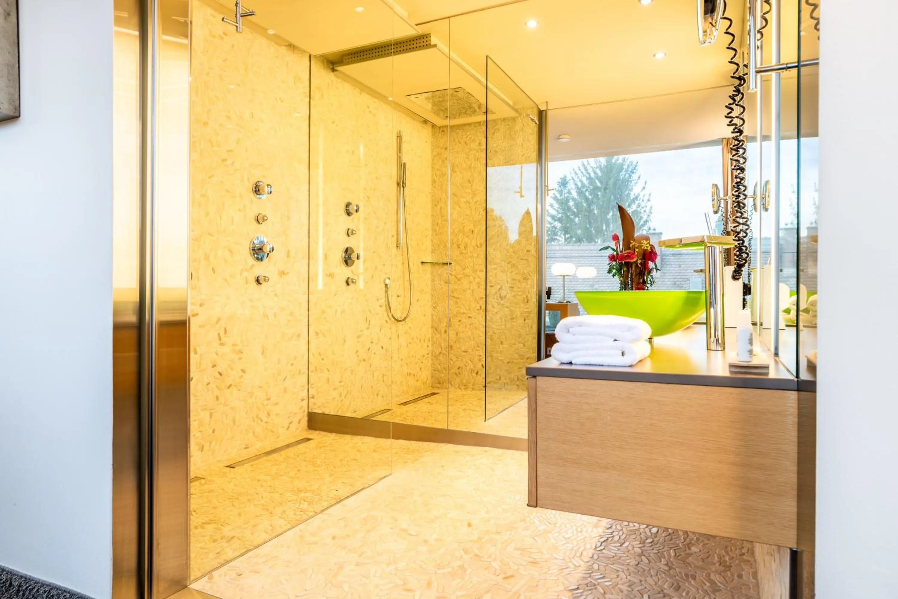 Photo of the whole room in Hotel Der Blaue Reiter