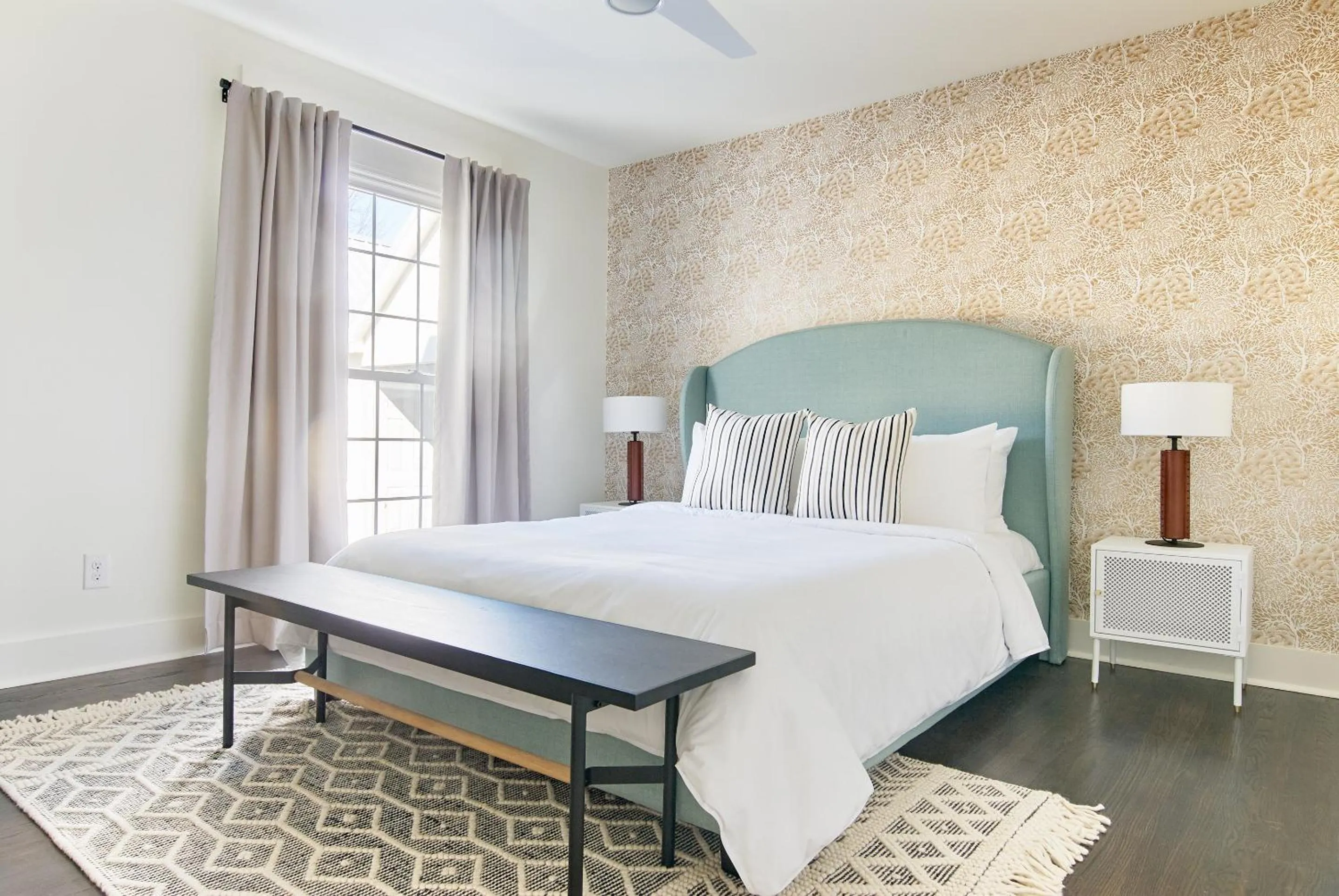 Living room, Bed in Sonder 16th South