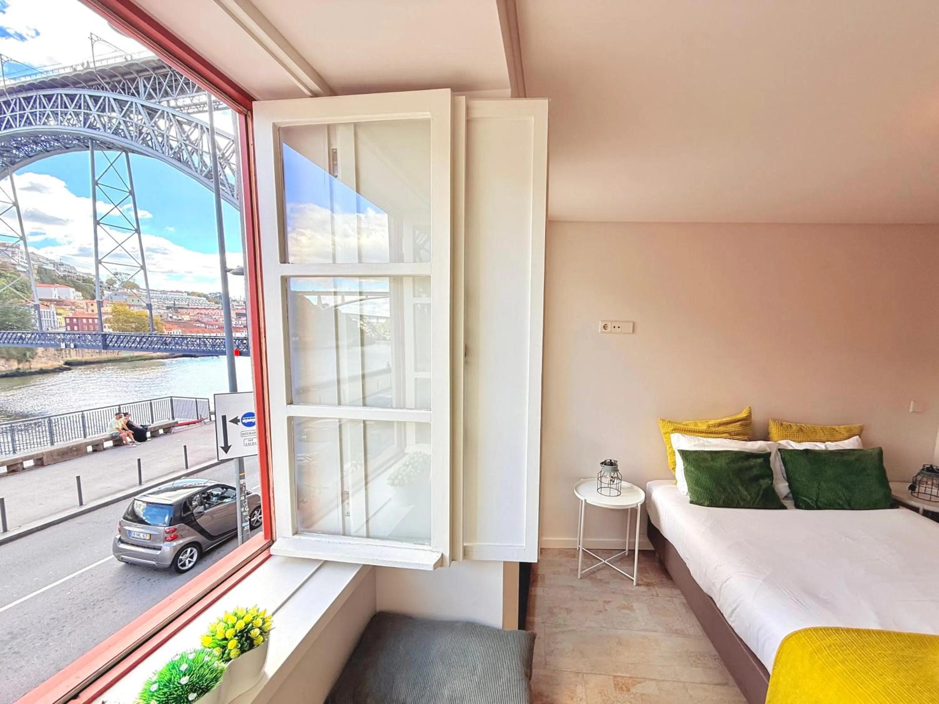 Bed in Ribeira Cinema Apartments