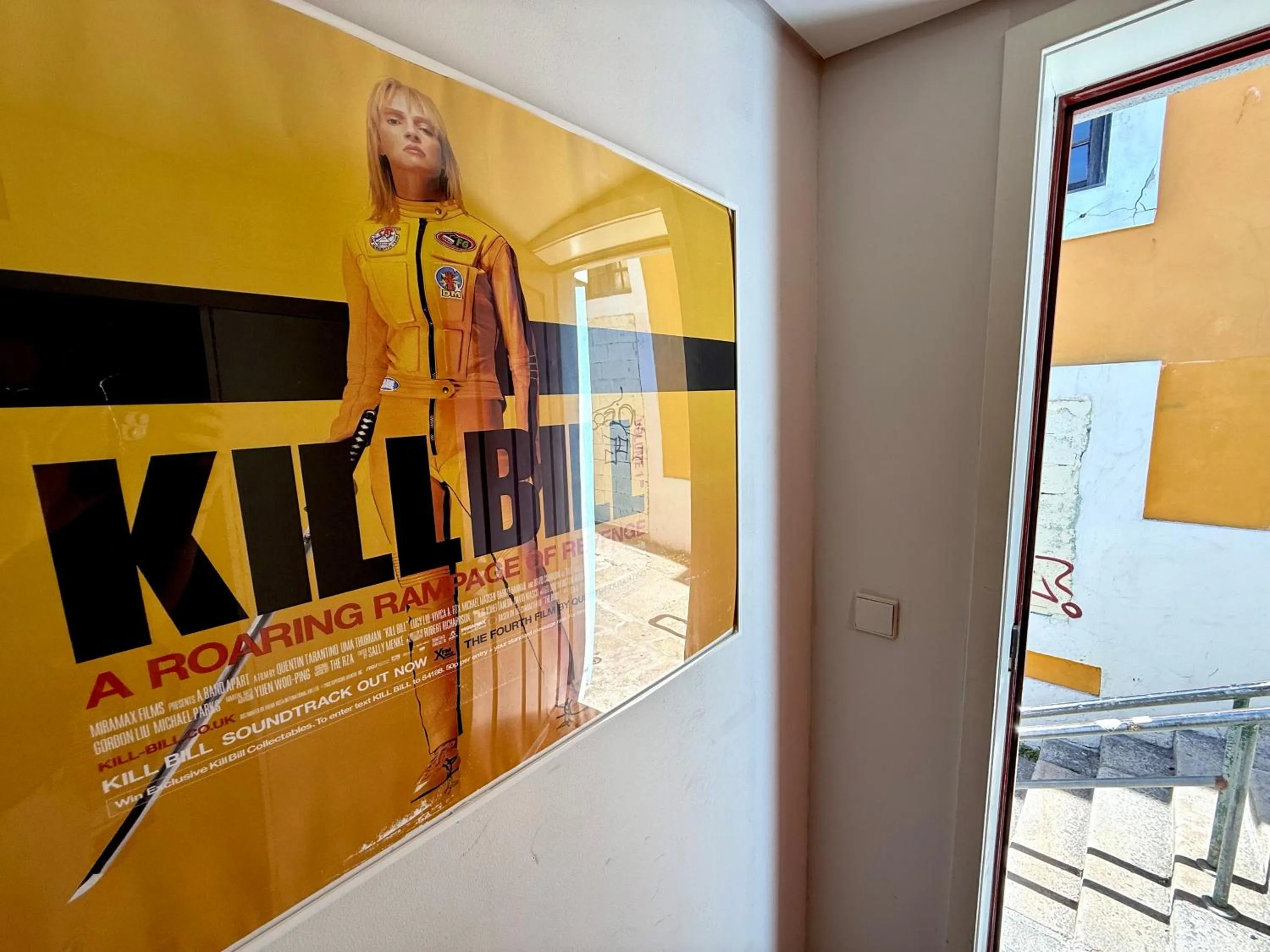 Facade/entrance in Ribeira Cinema Apartments