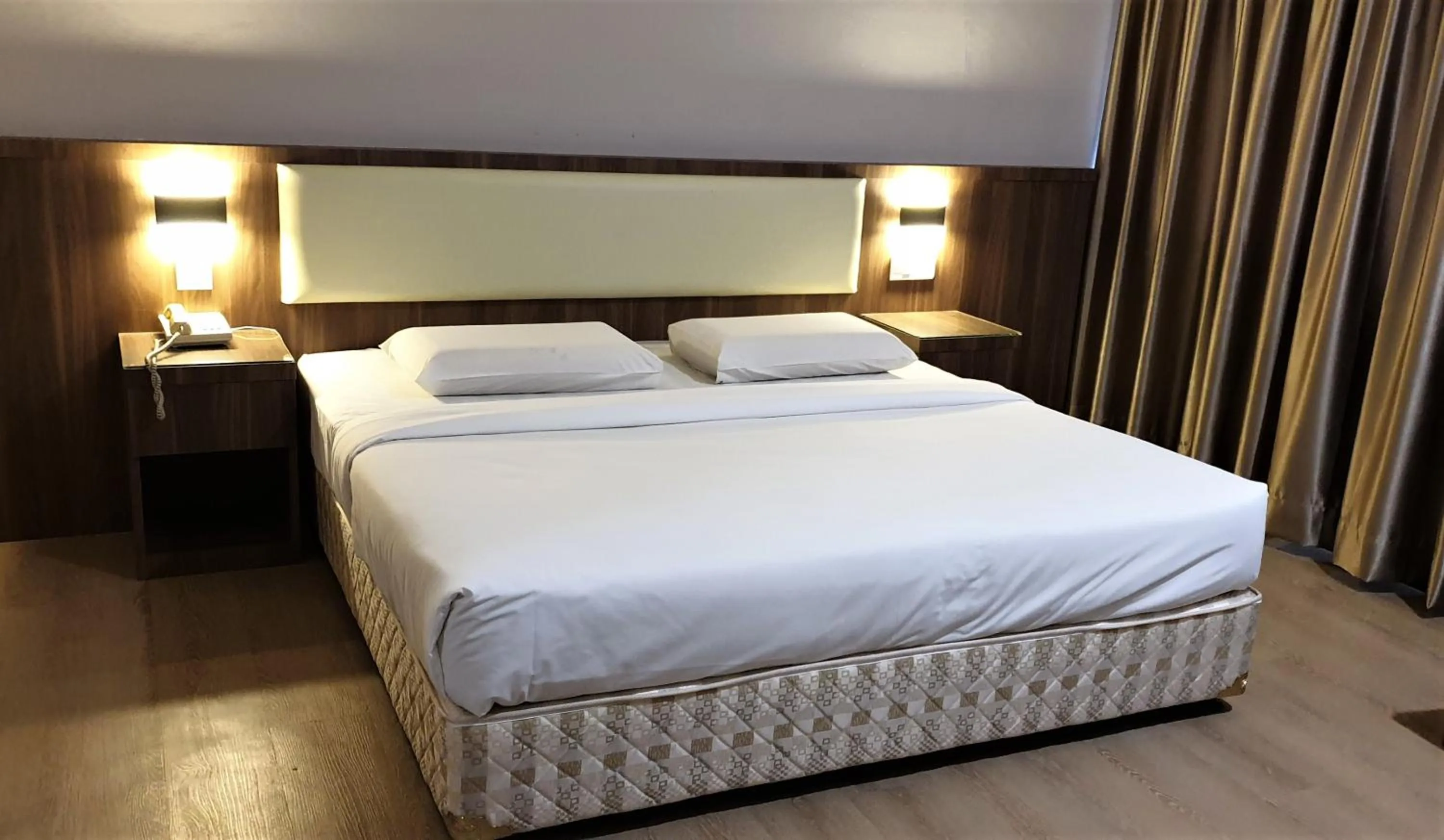 Bed in Hotel Samila
