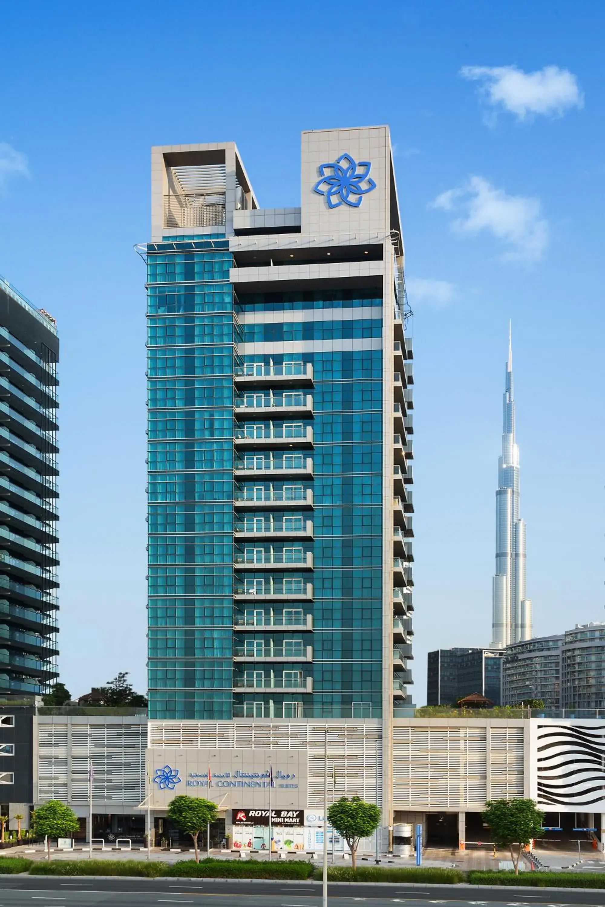 Property building in Royal Continental Suites Business Bay - Deluxe Apartments Property building in Royal Continental Suites Business Bay - Deluxe Apartments