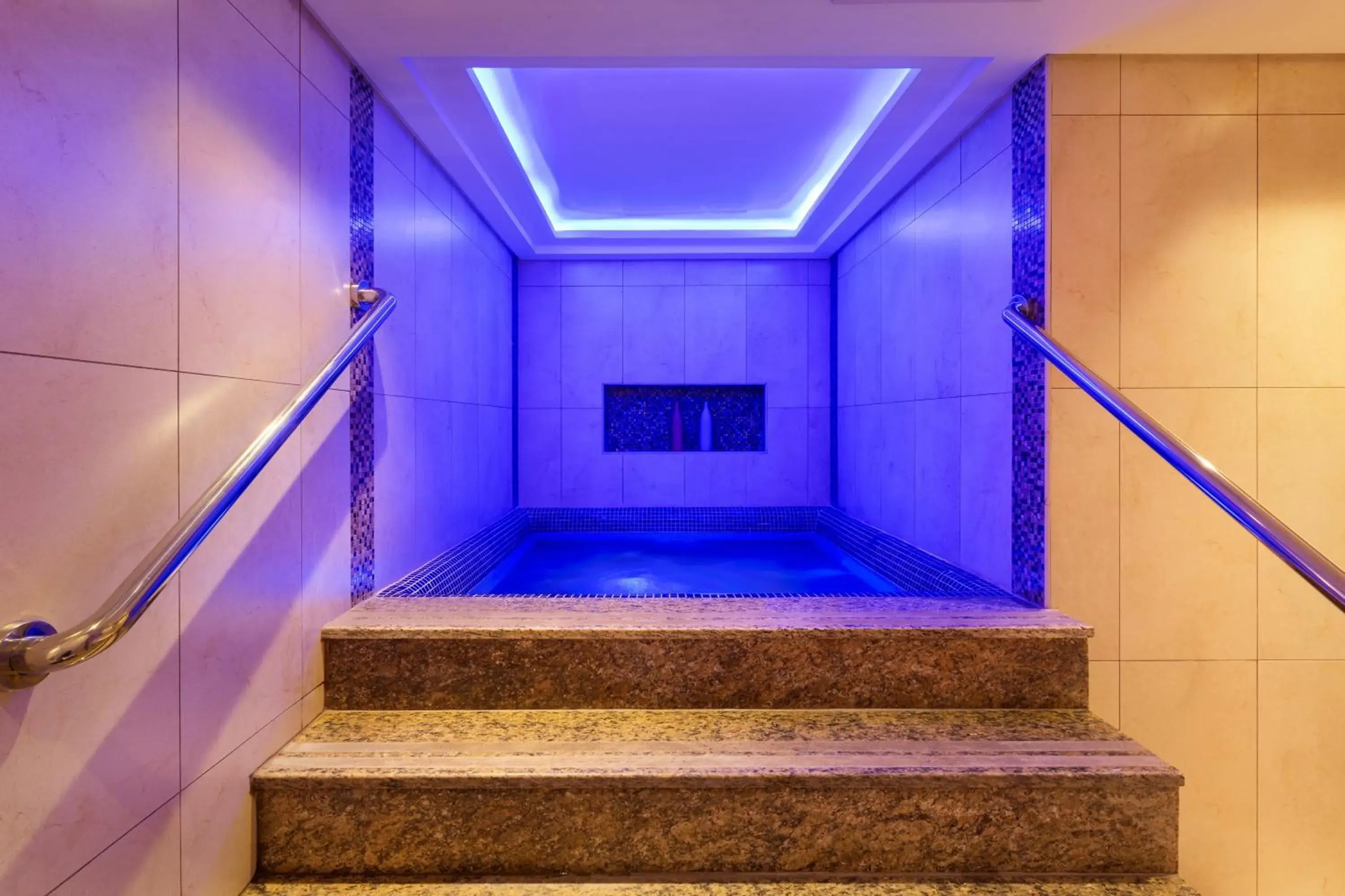 Spa and wellness centre/facilities in Royal Continental Suites Business Bay - Deluxe Apartments Spa and wellness centre/facilities in Royal Continental Suites Business Bay - Deluxe Apartments