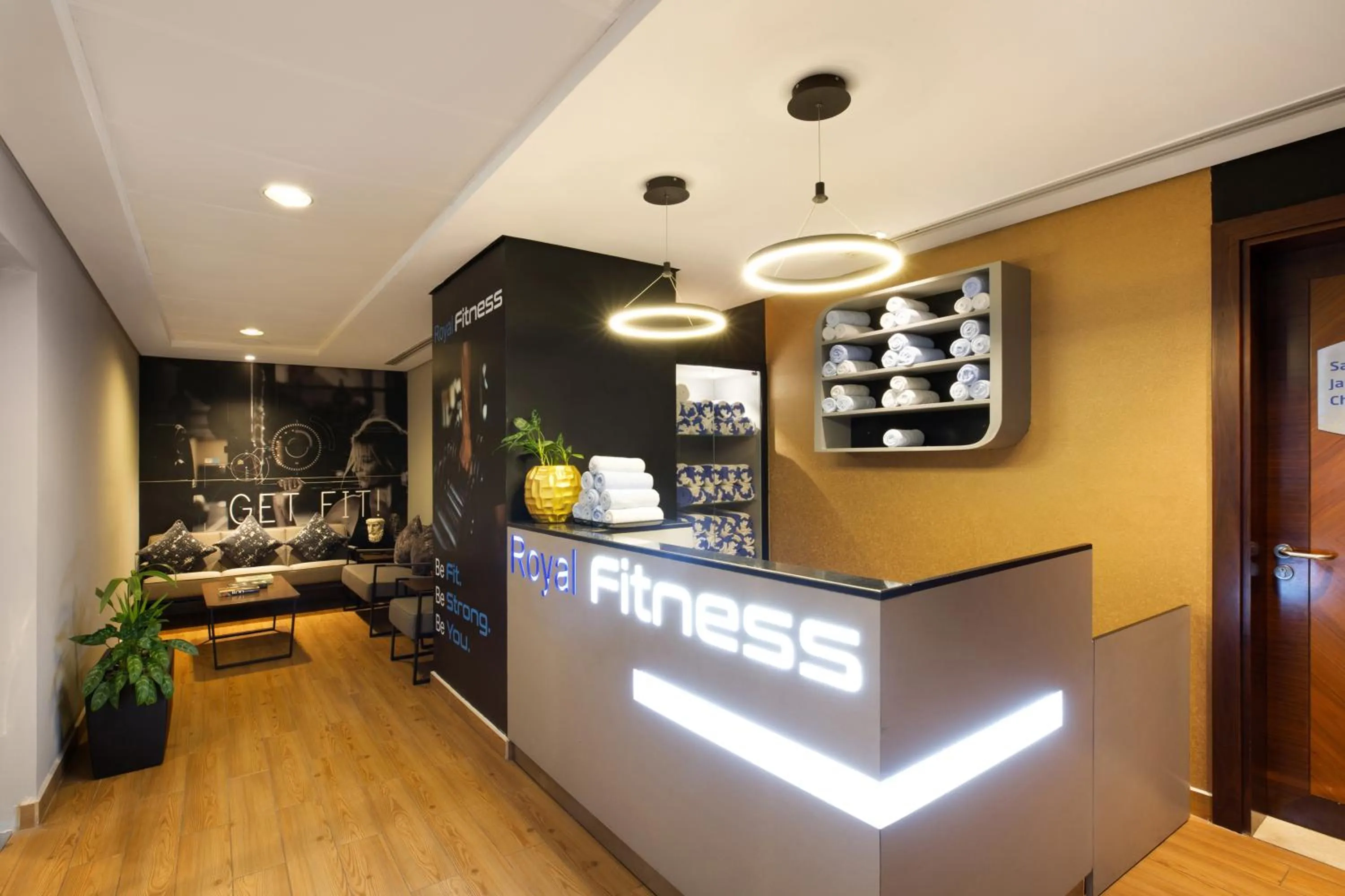 Fitness centre/facilities in Royal Continental Suites Business Bay - Deluxe Apartments