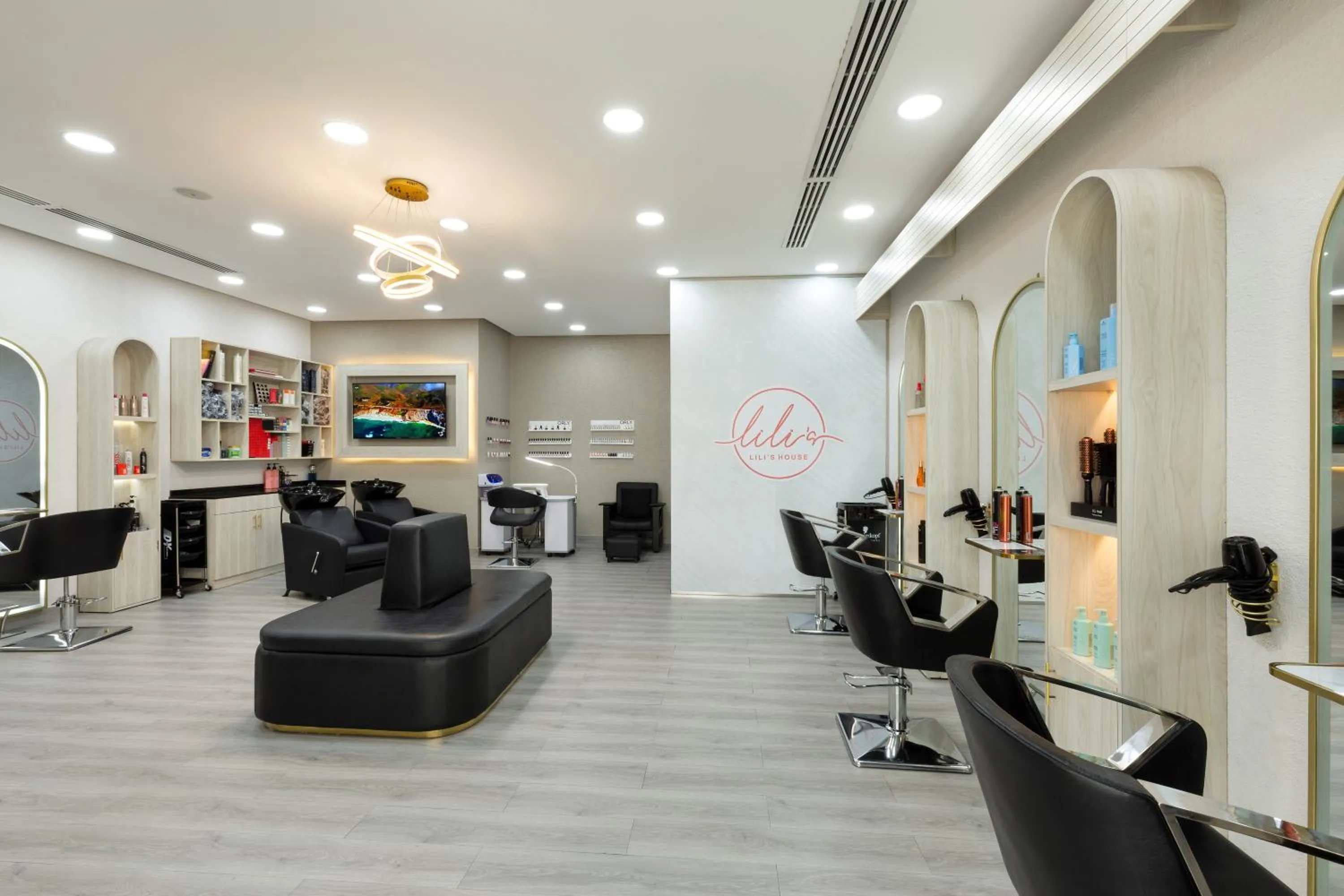 Area and facilities in Royal Continental Suites Business Bay - Deluxe Apartments