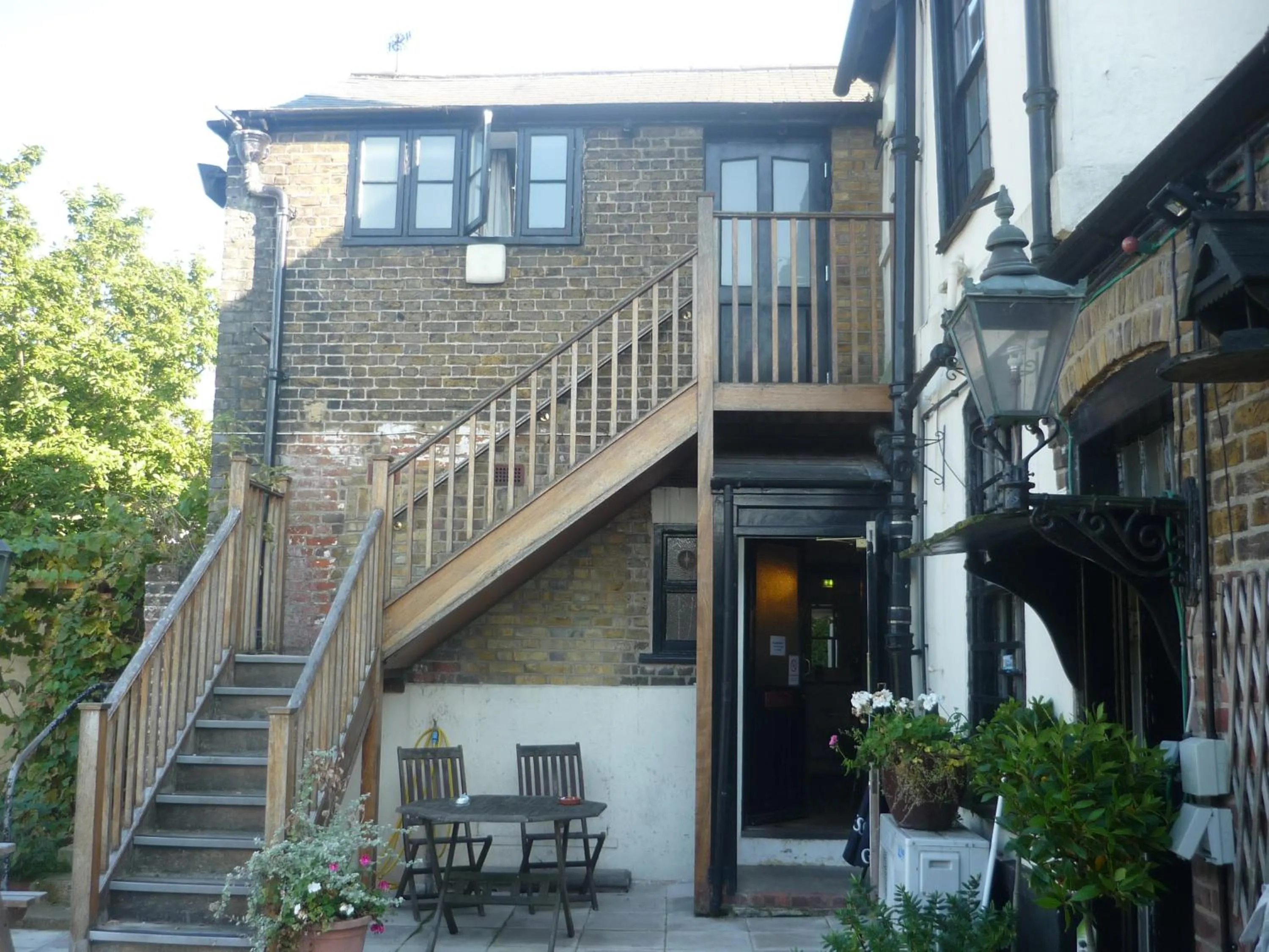 Facade/entrance in The Darnley Arms