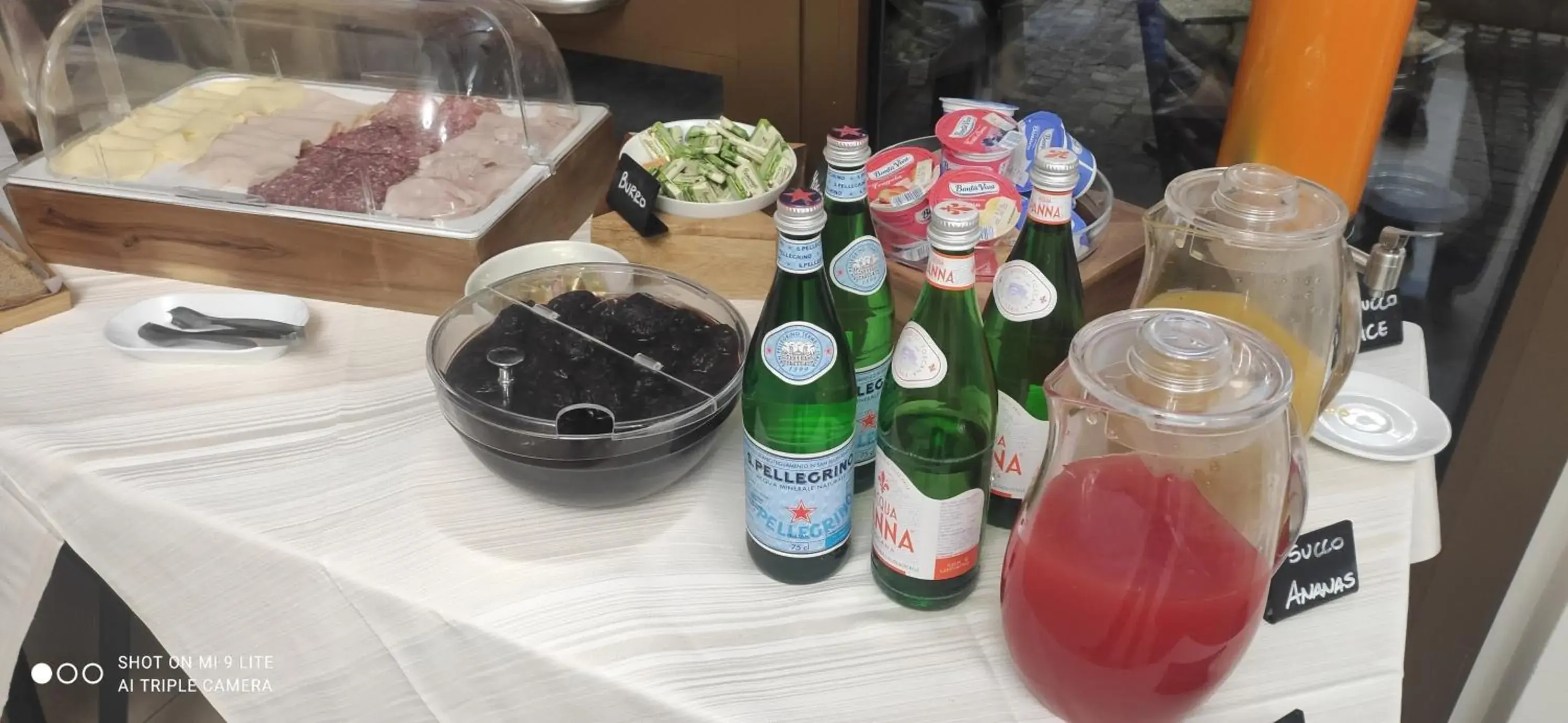 Continental breakfast in Palazzo Marignano Hotel Continental breakfast in Palazzo Marignano Hotel